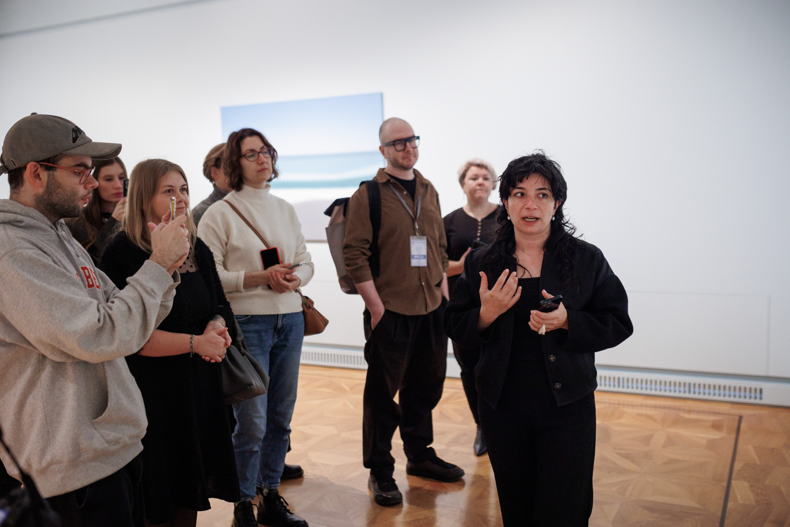 Открытие экспозиции «Путевые заметки. Привал». Фотограф городских и семейных событий Артем Карпухин