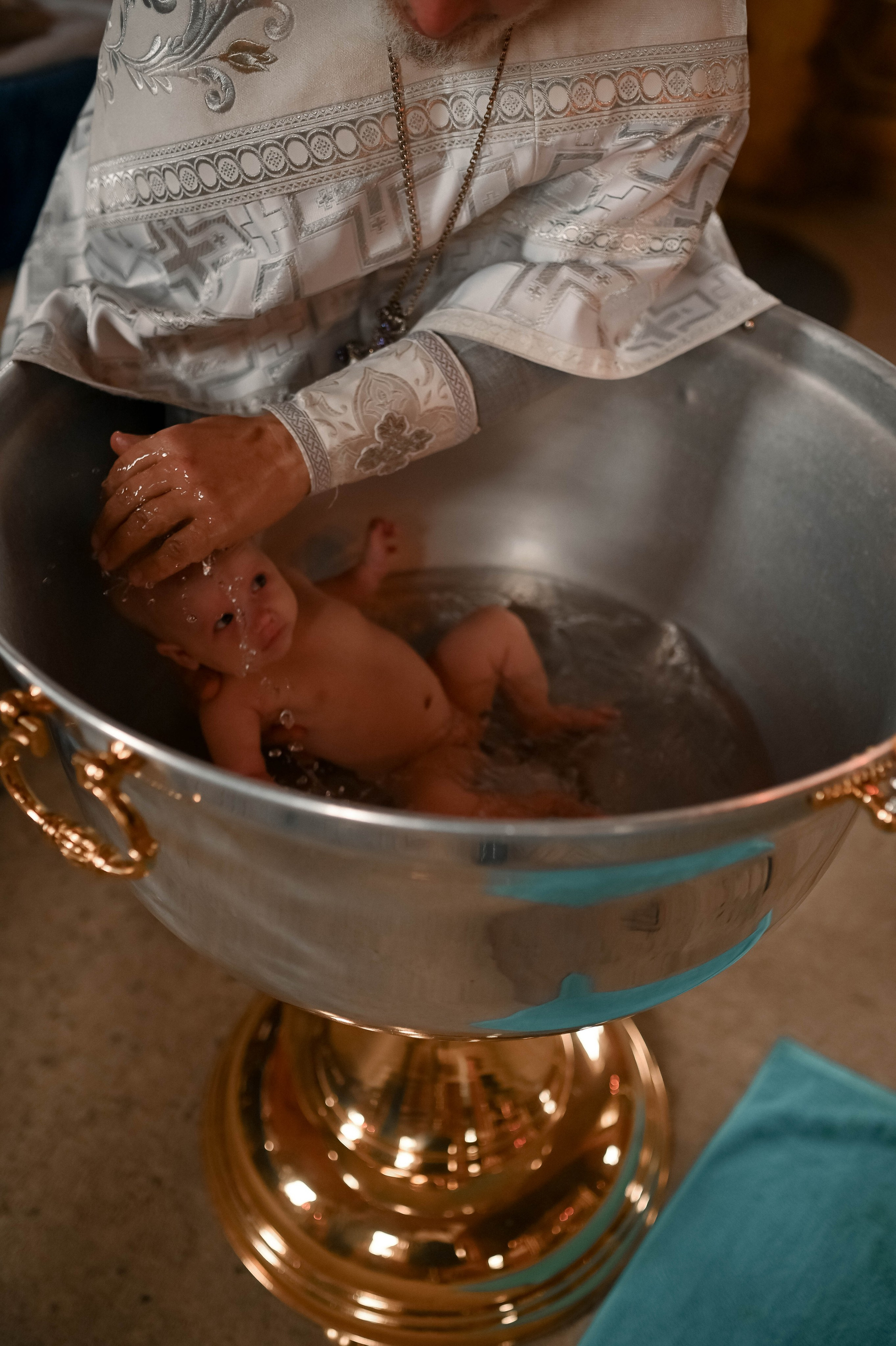 Таинство Крещение Василисы. Твой личный проводник к красивым фотографиям в Старом Осколе
