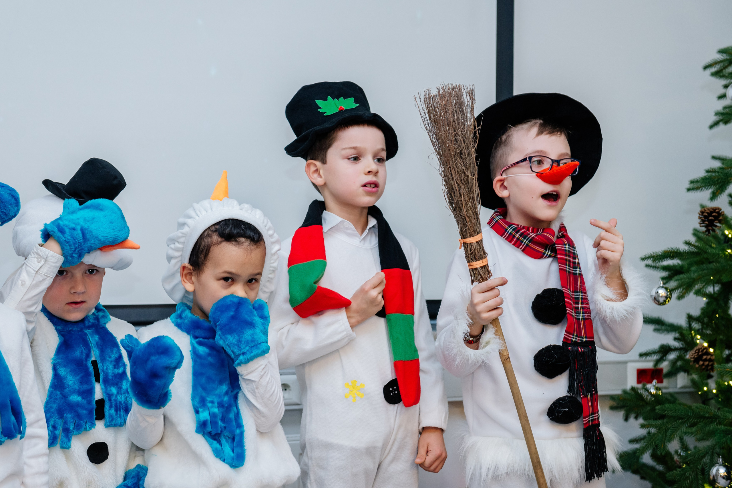 Английская школа. Study Lab. Фотограф LANA STIL. Семейный, репортажный фотограф, студия. Женский, мужской портрет. Фотографирую территориально в г. Королев, Москва, МО