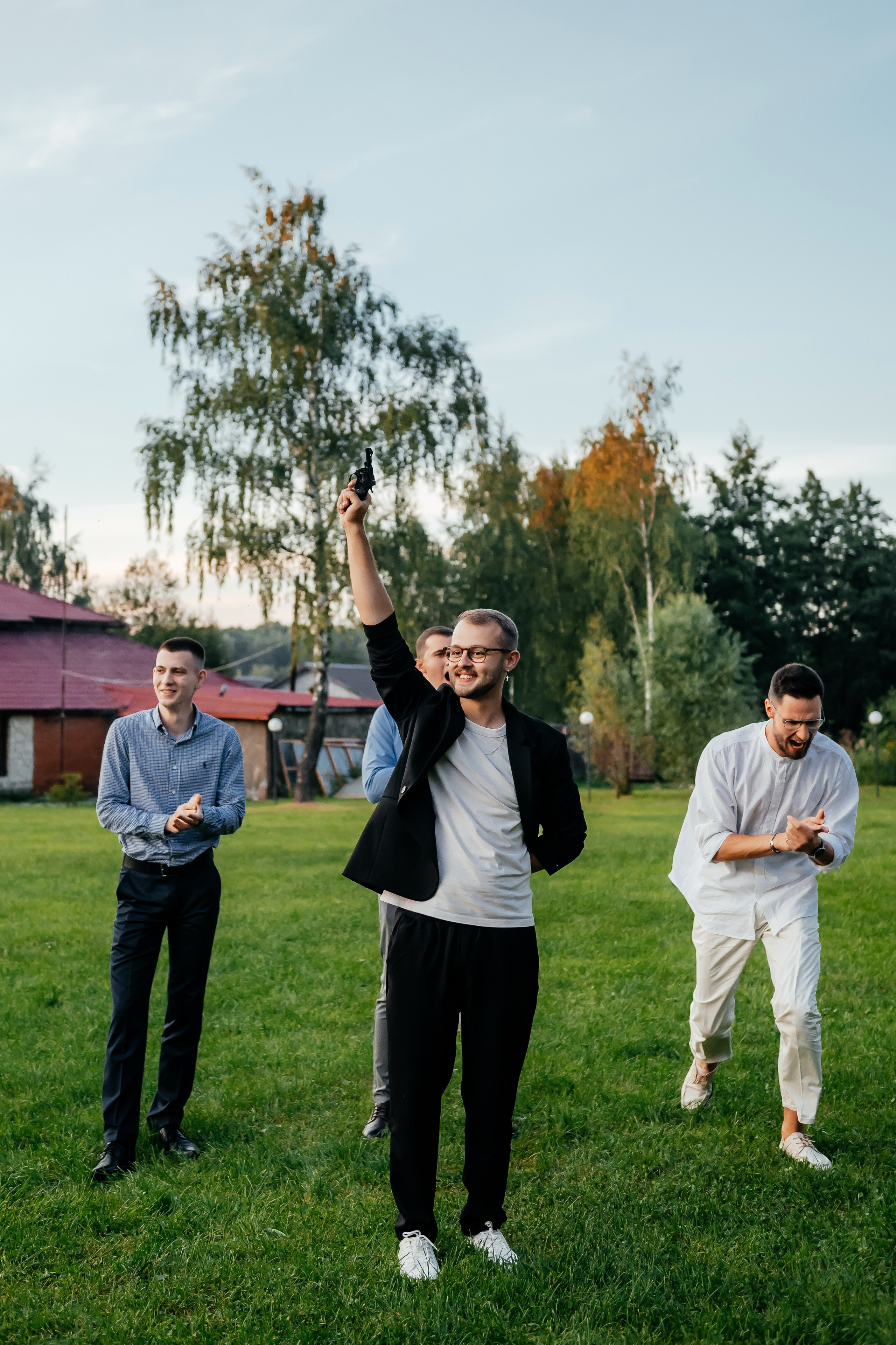 Медвежьи озера и любовь. Свадебная фотоистория. Свадебный и семейный фотограф Виктория Носачёва. Щелково, Москва и МО