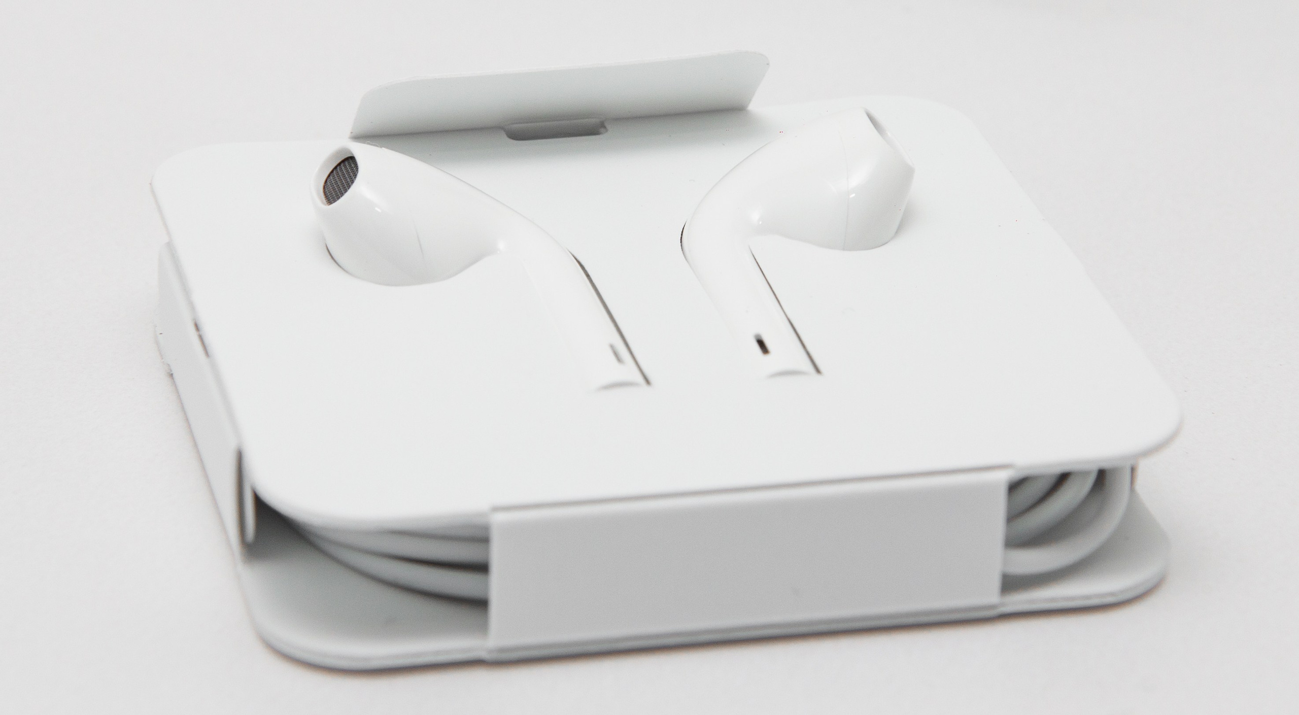 Фотосъёмка для маркетплейсов. Предметный и репортажный фотограф Алексей Кротов