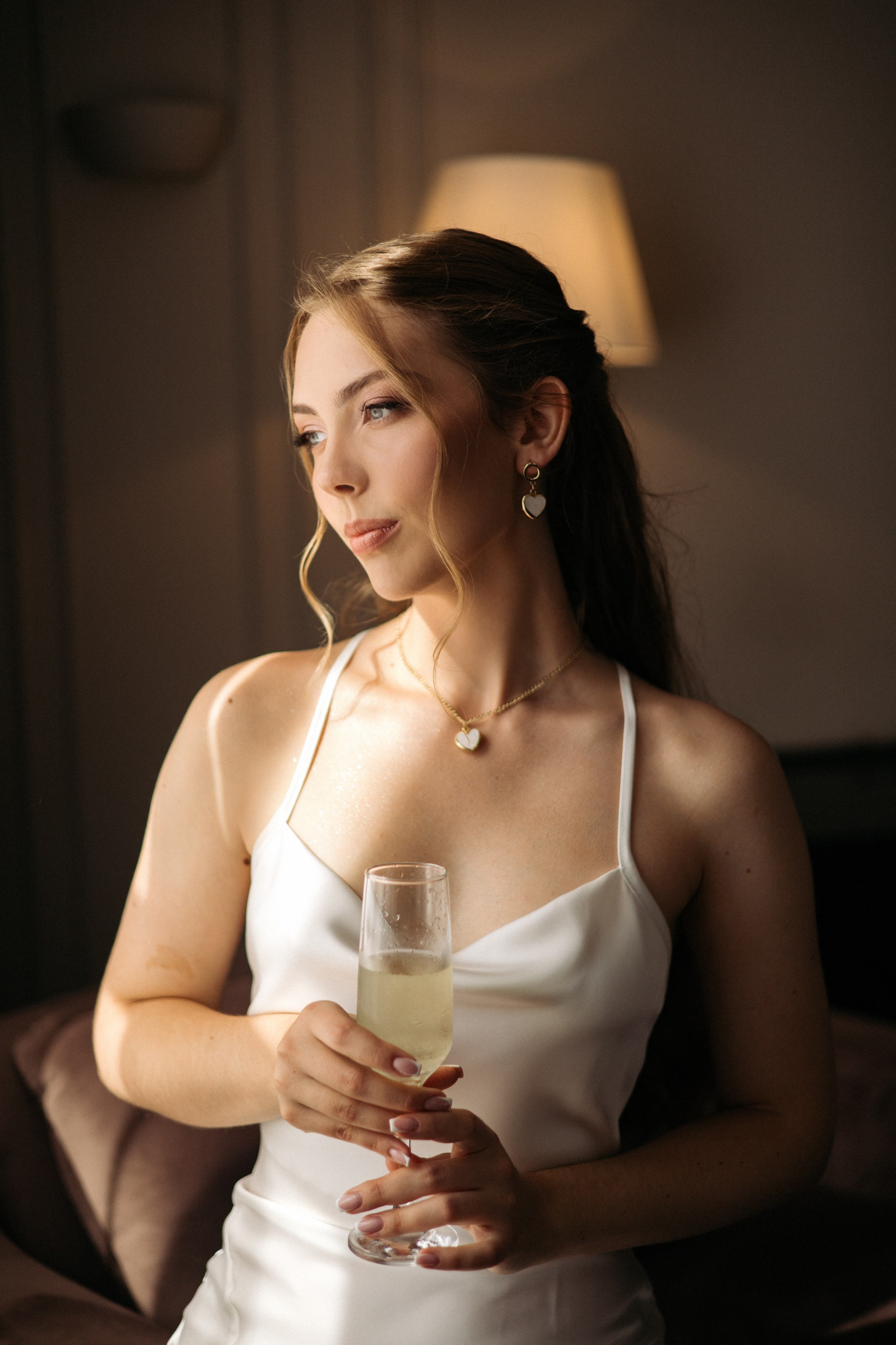 Елизавета сборы. Свадебный фотограф Церковная Алёна.Десногорск, Смоленск