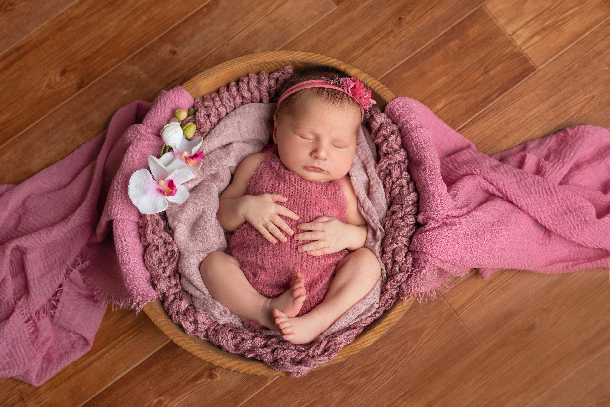 Фотосессия новорожденной девочки в Хабаровске