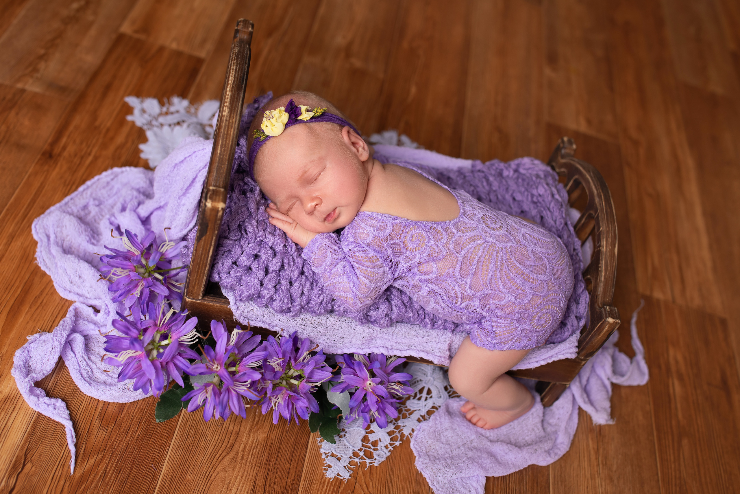 Фотосессия новорожденного девочка в Хабаровске