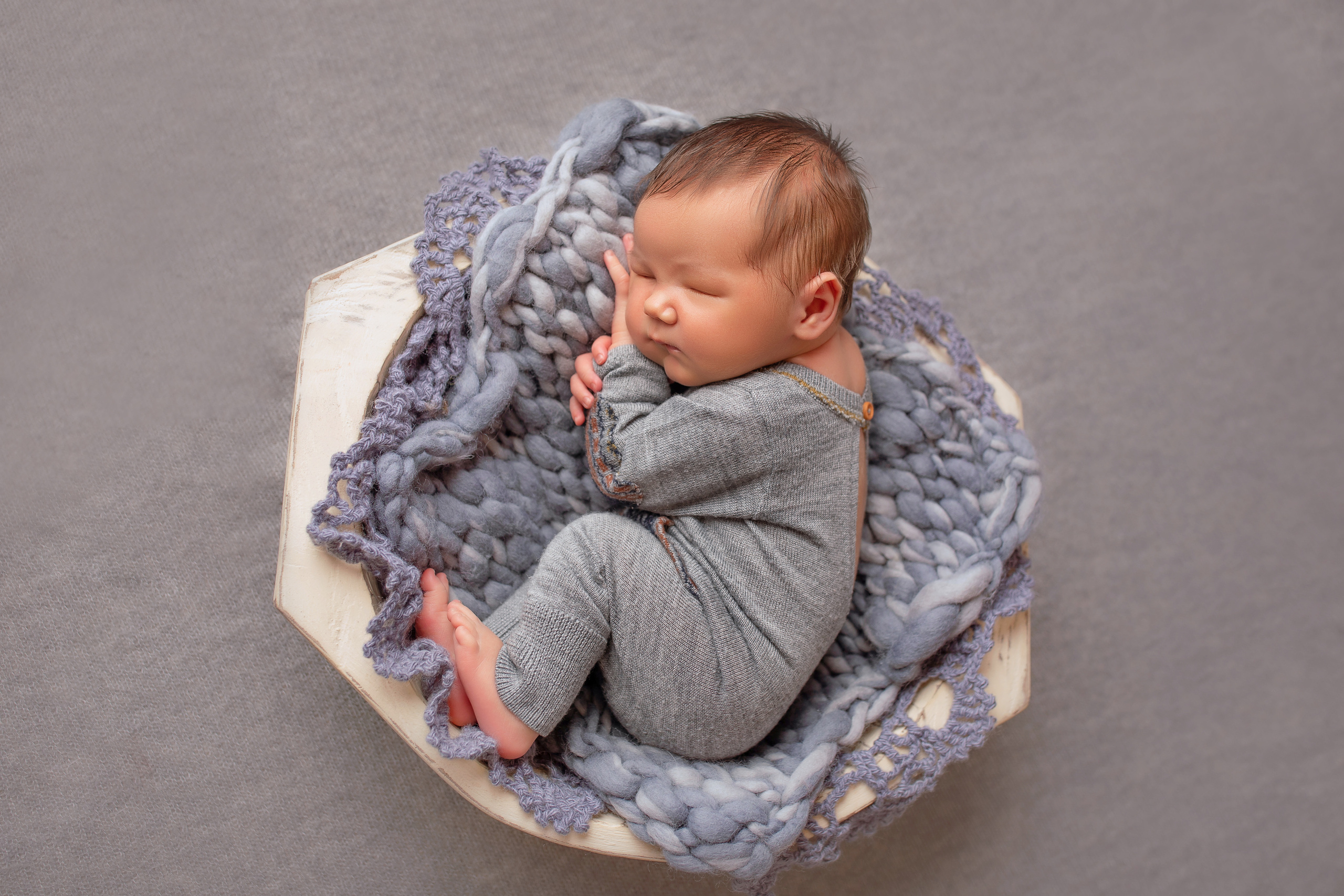 Съёмка новорожденного мальчик  в Хабаровске