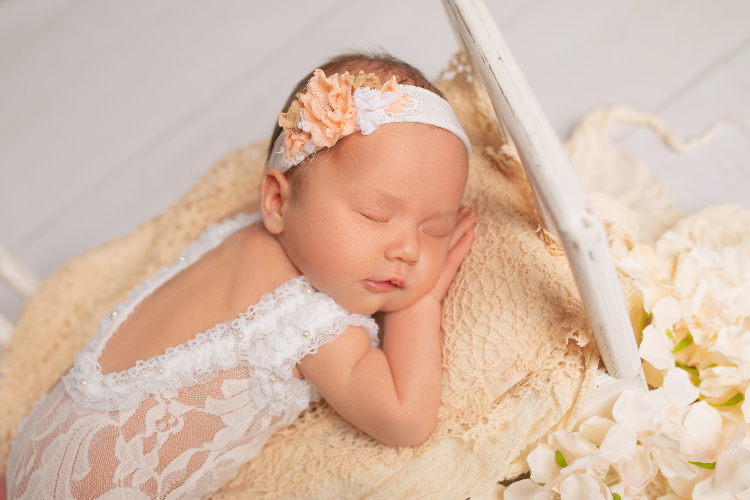 Лука и Василиса. Фотограф новорожденных и беременности в Хабаровске Варвара Титаева