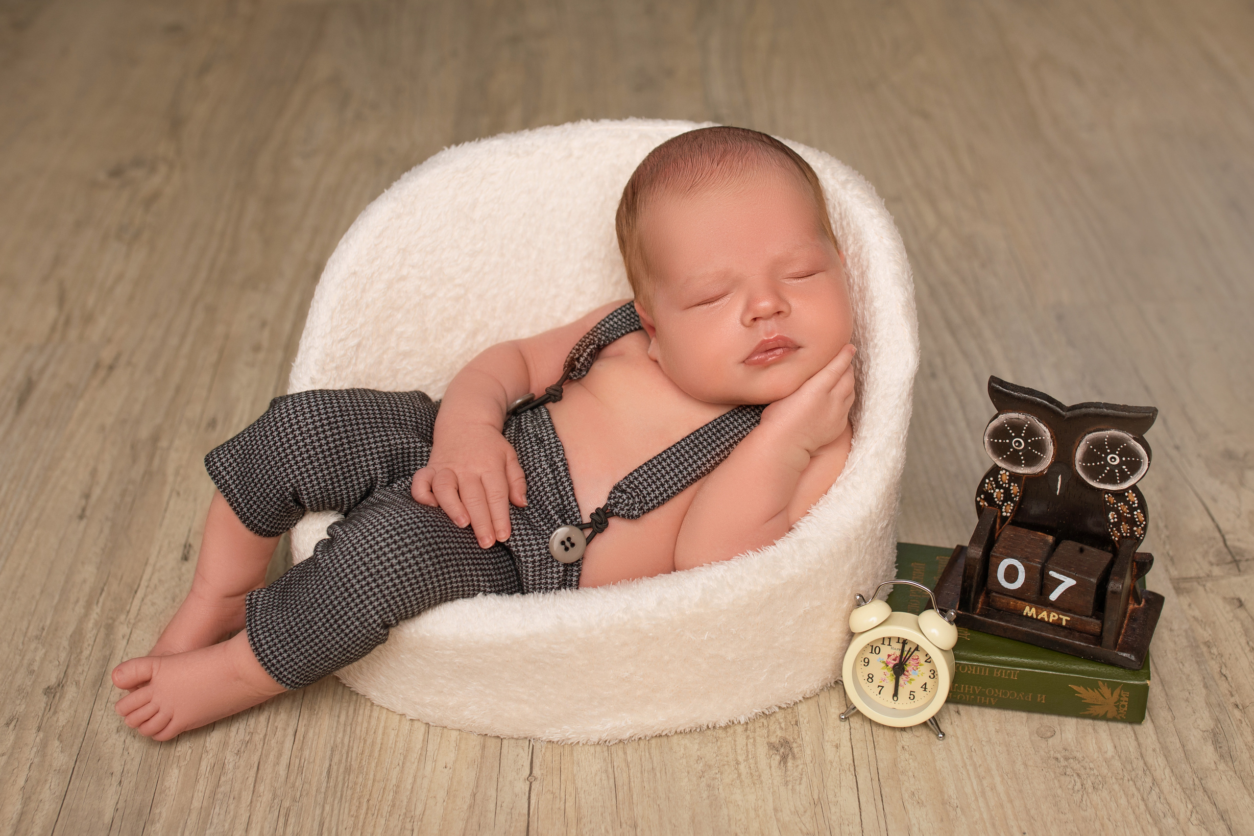 Фотосессия новорожденного на дому в Хабаровске