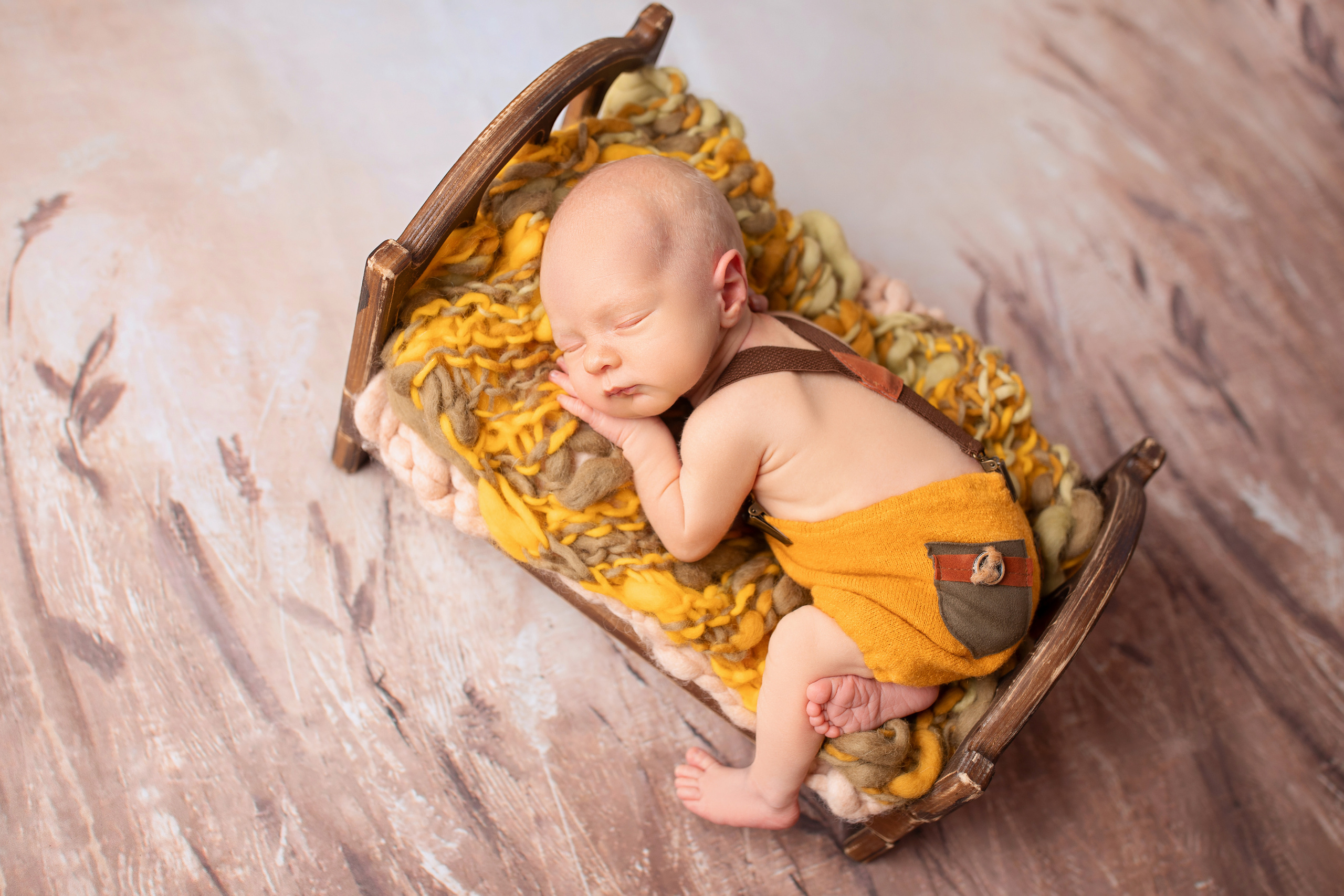 Фотосессия новорожденного в Хабаровске