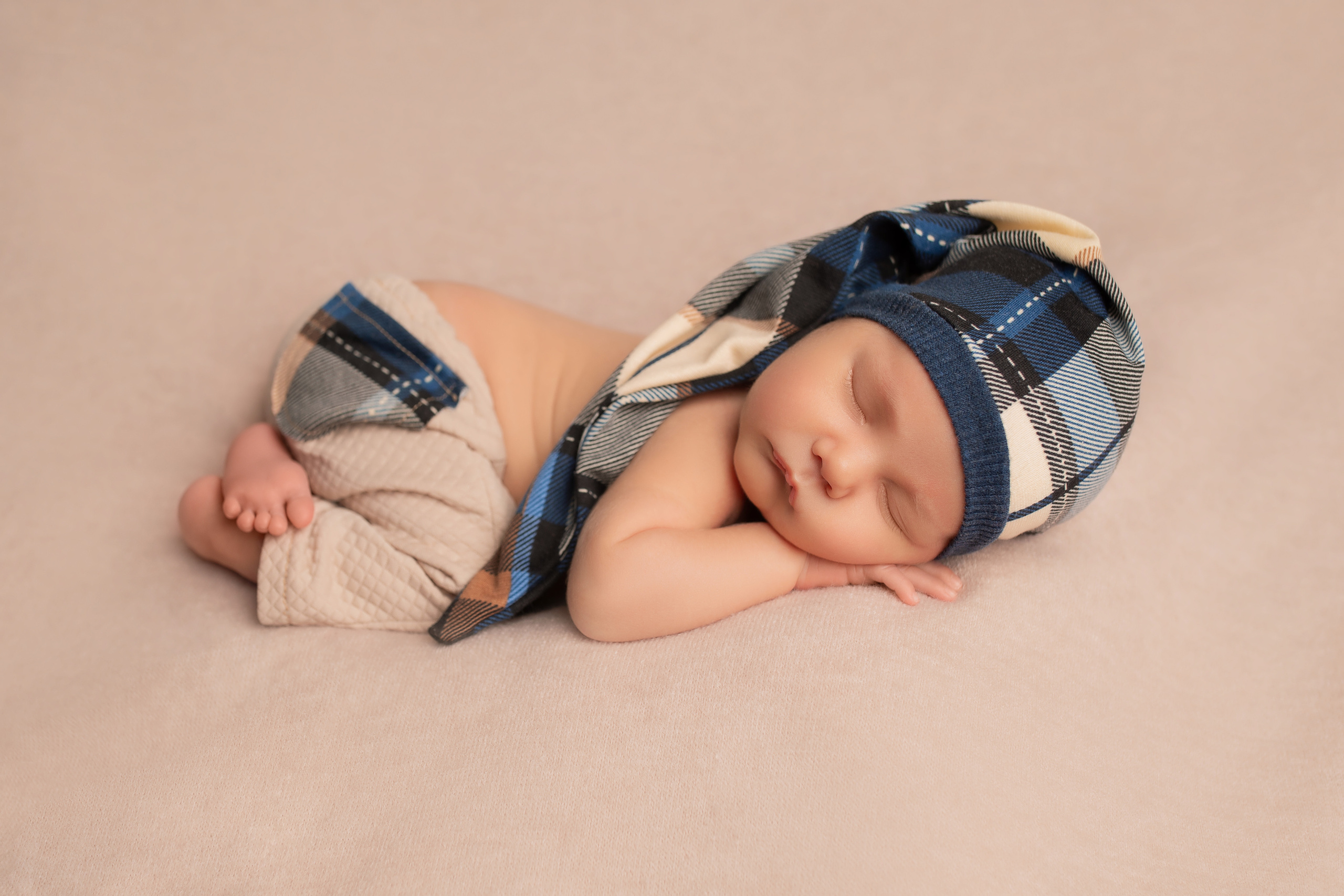 Лука и Василиса. Фотограф новорожденных и беременности в Хабаровске Варвара Титаева