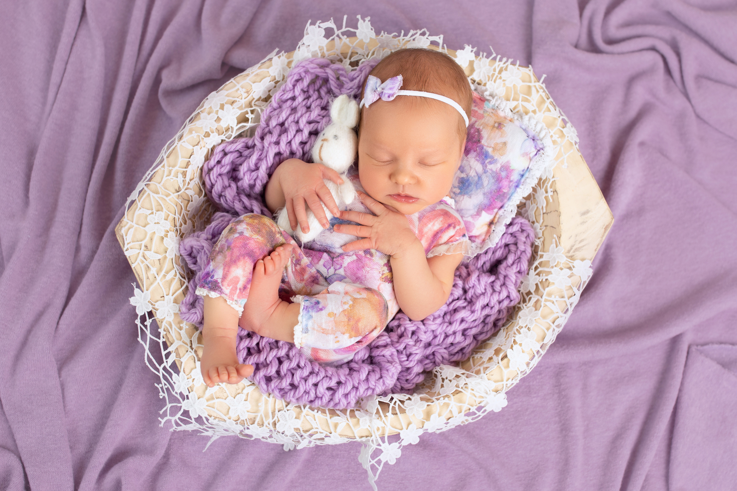 Фотосессия новорожденной девочки в Хабаровске