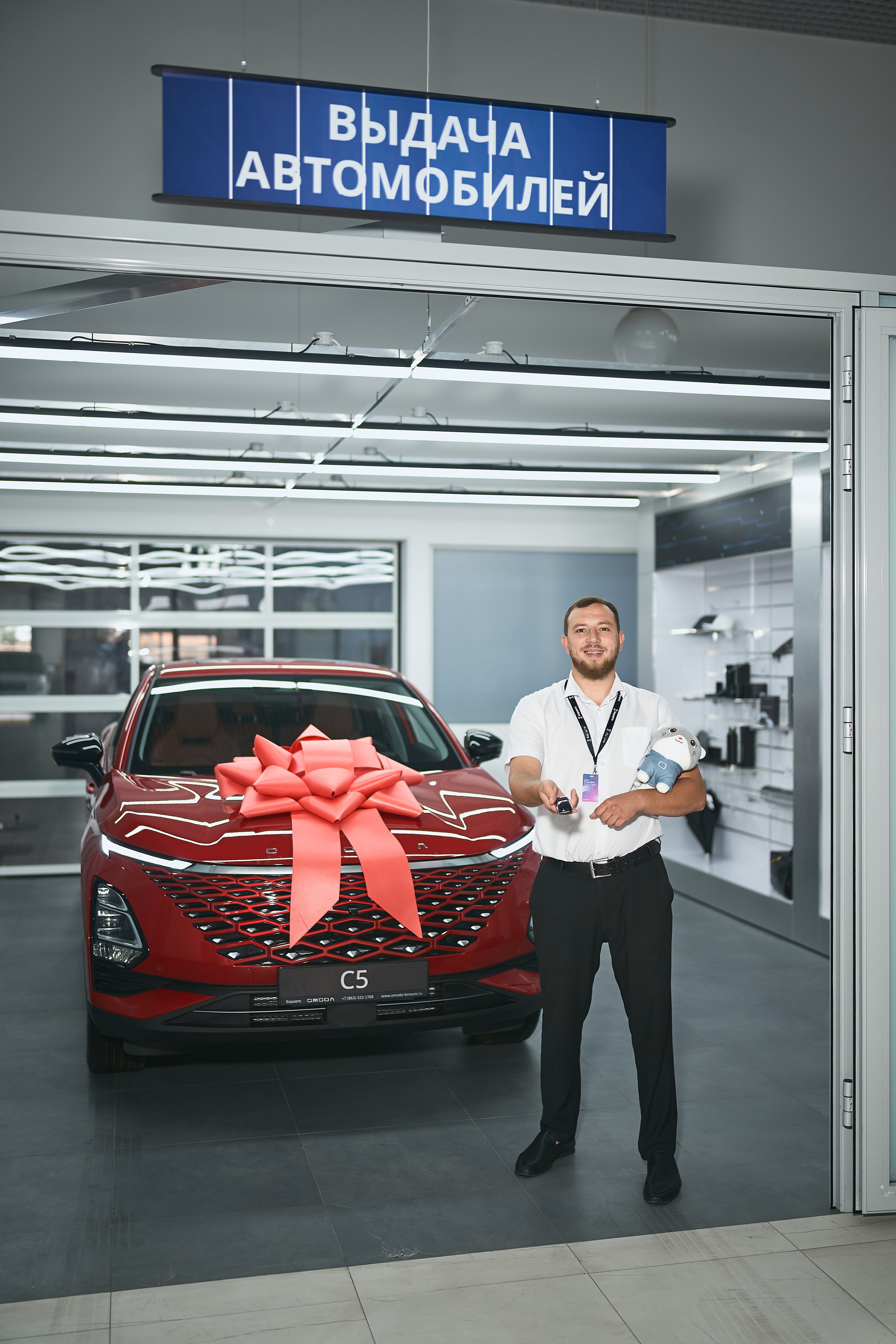 Автосалон «Боравто». Фотограф Олег Сотник