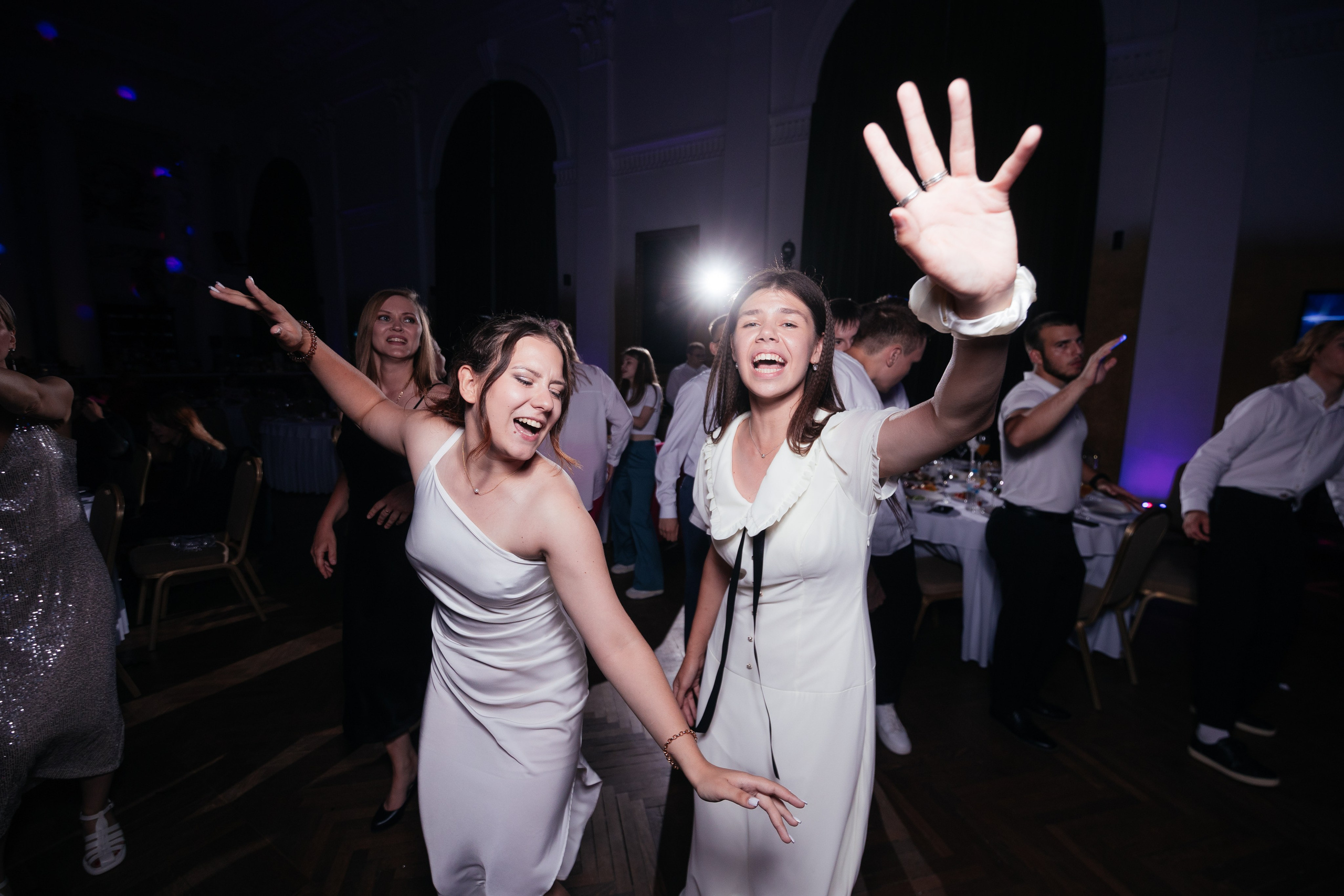 Выпускной 11 класс. Фотограф Крохин Олег