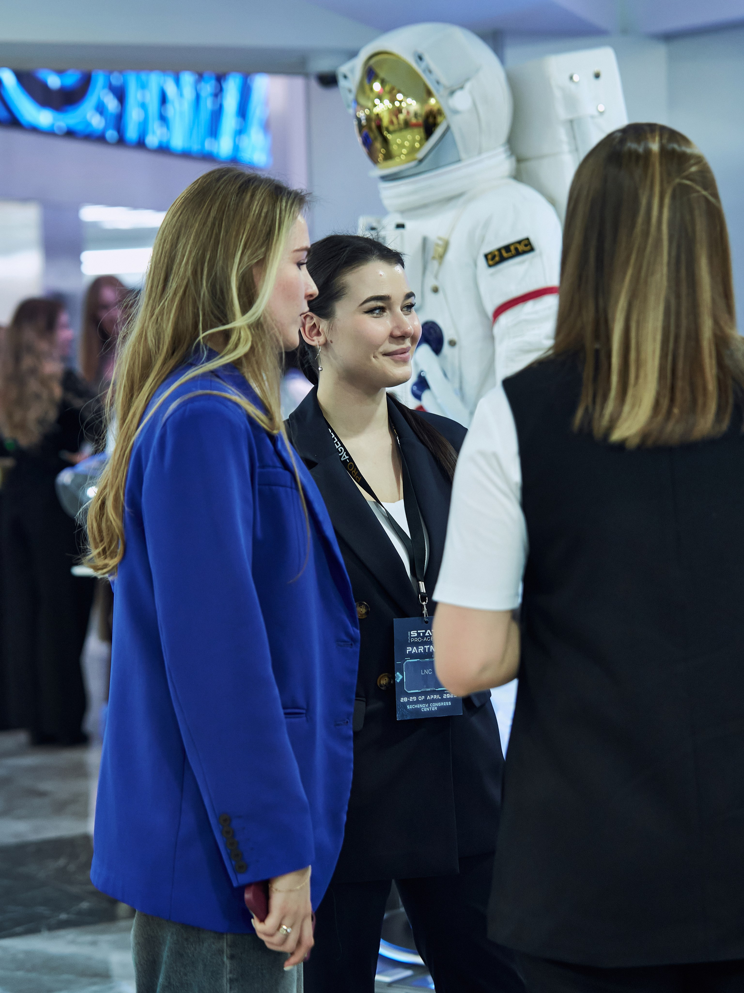 СЛУШАТЕЛИ. PRO-AGELESS