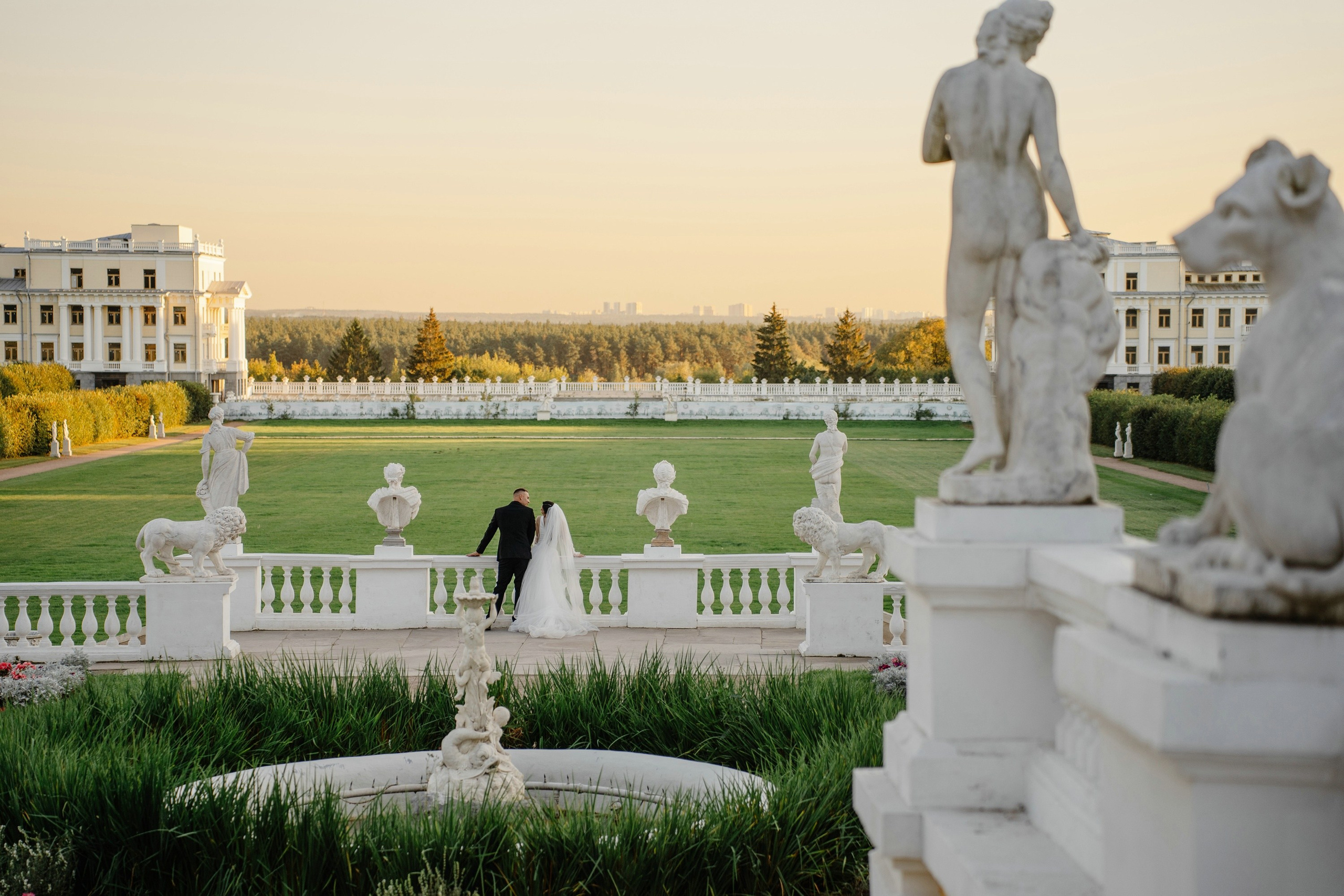 Свадьба в усадьбе Архангельское. Свадебный и семейный фотограф в Москве Светлана Зоткина