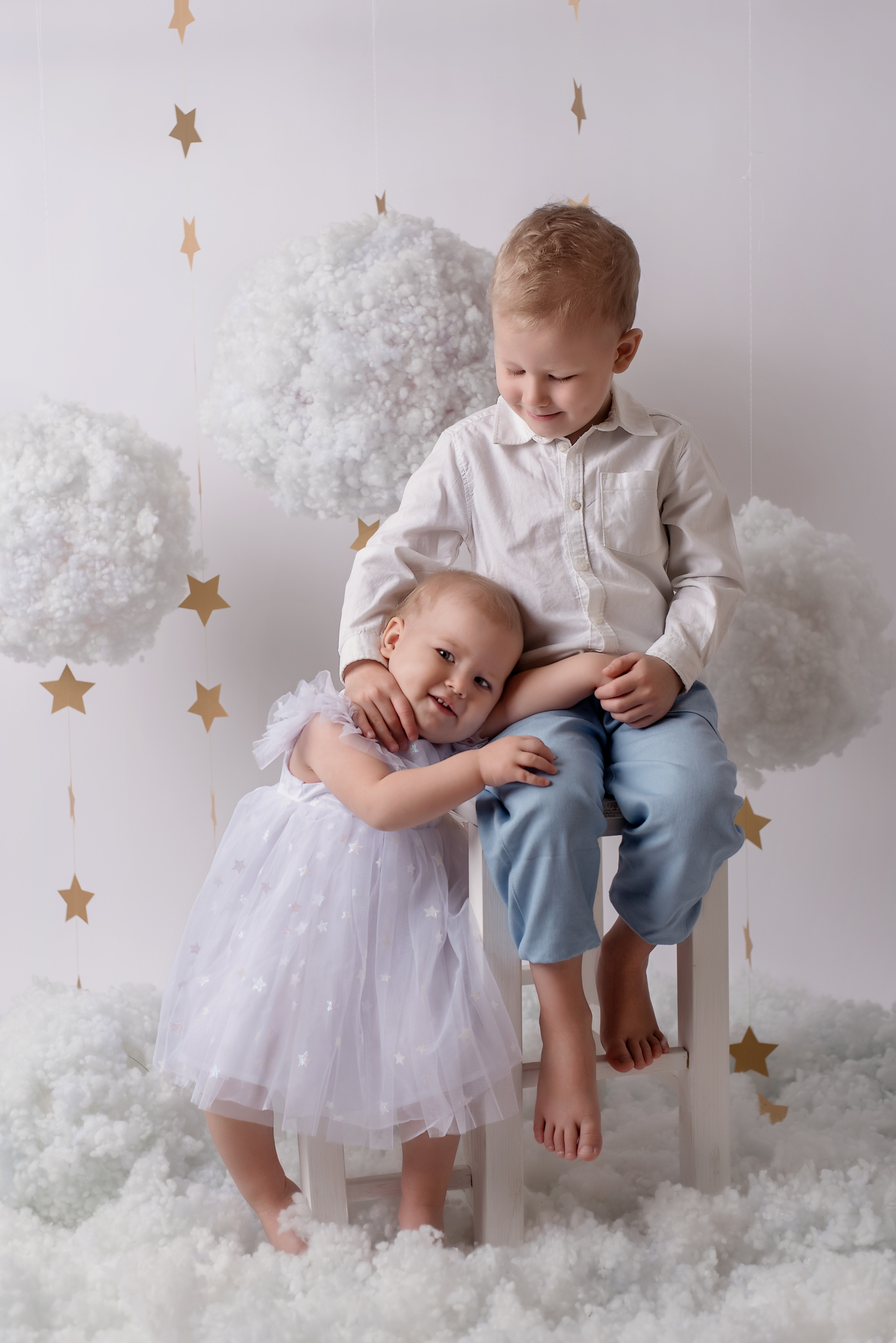 Облака Арина и Гоша. Детский фотограф в Долгопрудном и Москве