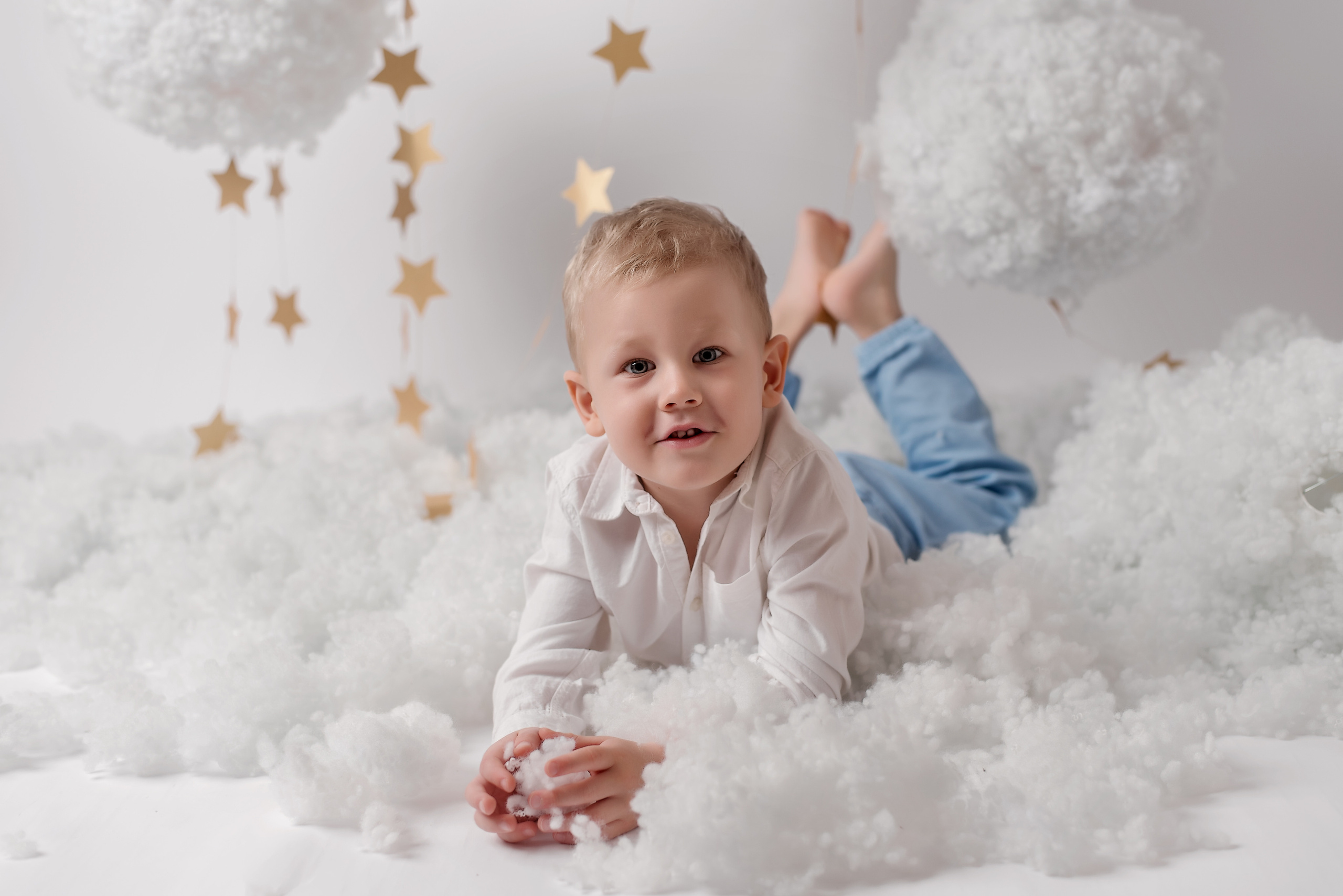 Облака Арина и Гоша. Детский фотограф в Долгопрудном и Москве