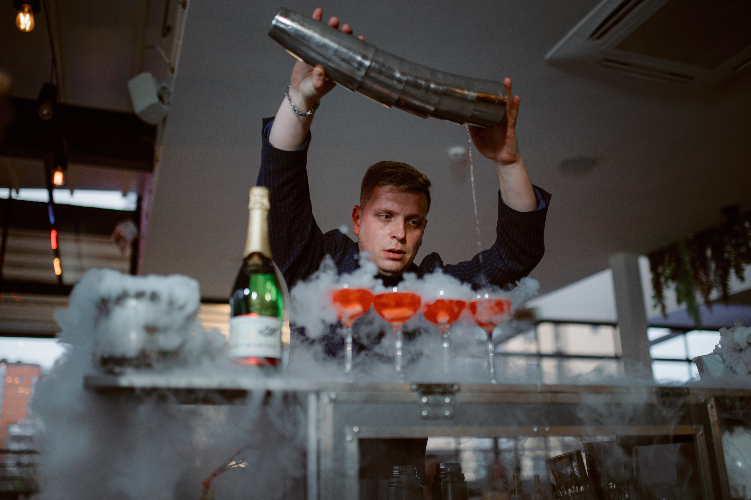 Ресторан. День рождения. Атмосфера. Свадебный фотограф Константинова Елена