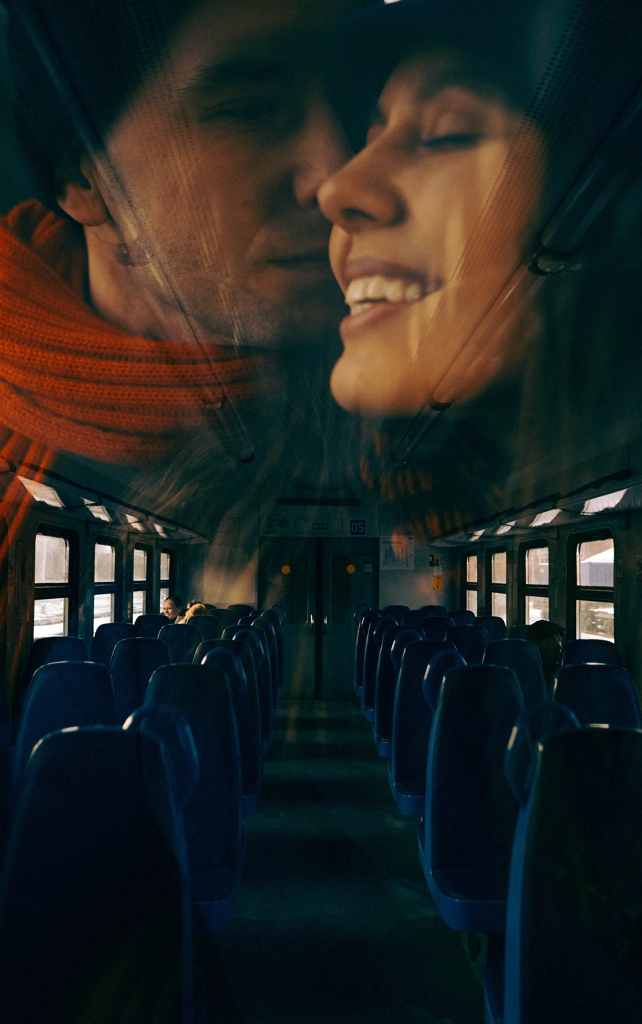 фотосессия love story фотосессия в электричке свадебный фотограф спб 