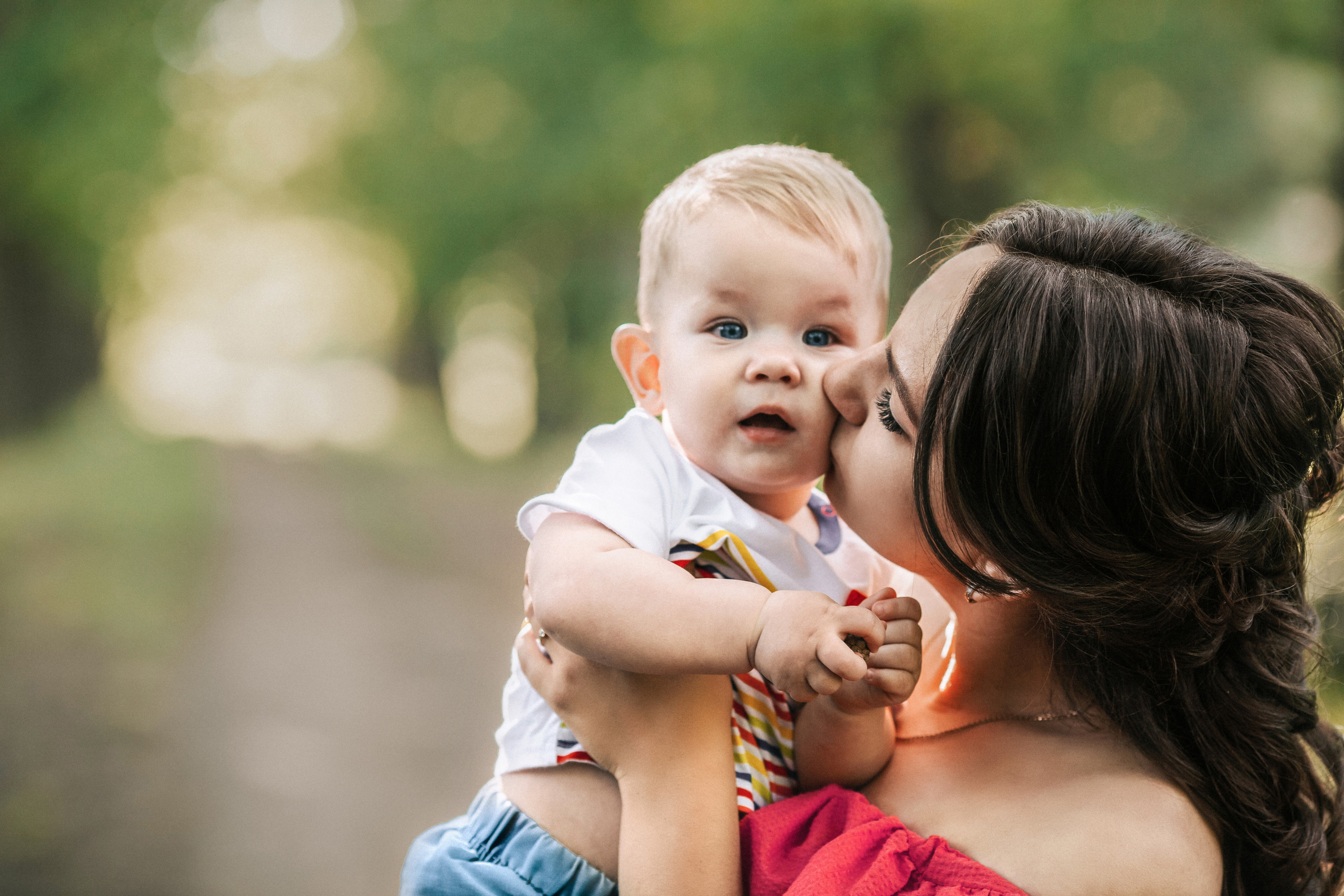 Летняя семейная фотосессия в ботаническом парке. Фотограф Ставрополь Пятигорск Елизавета Дарина
