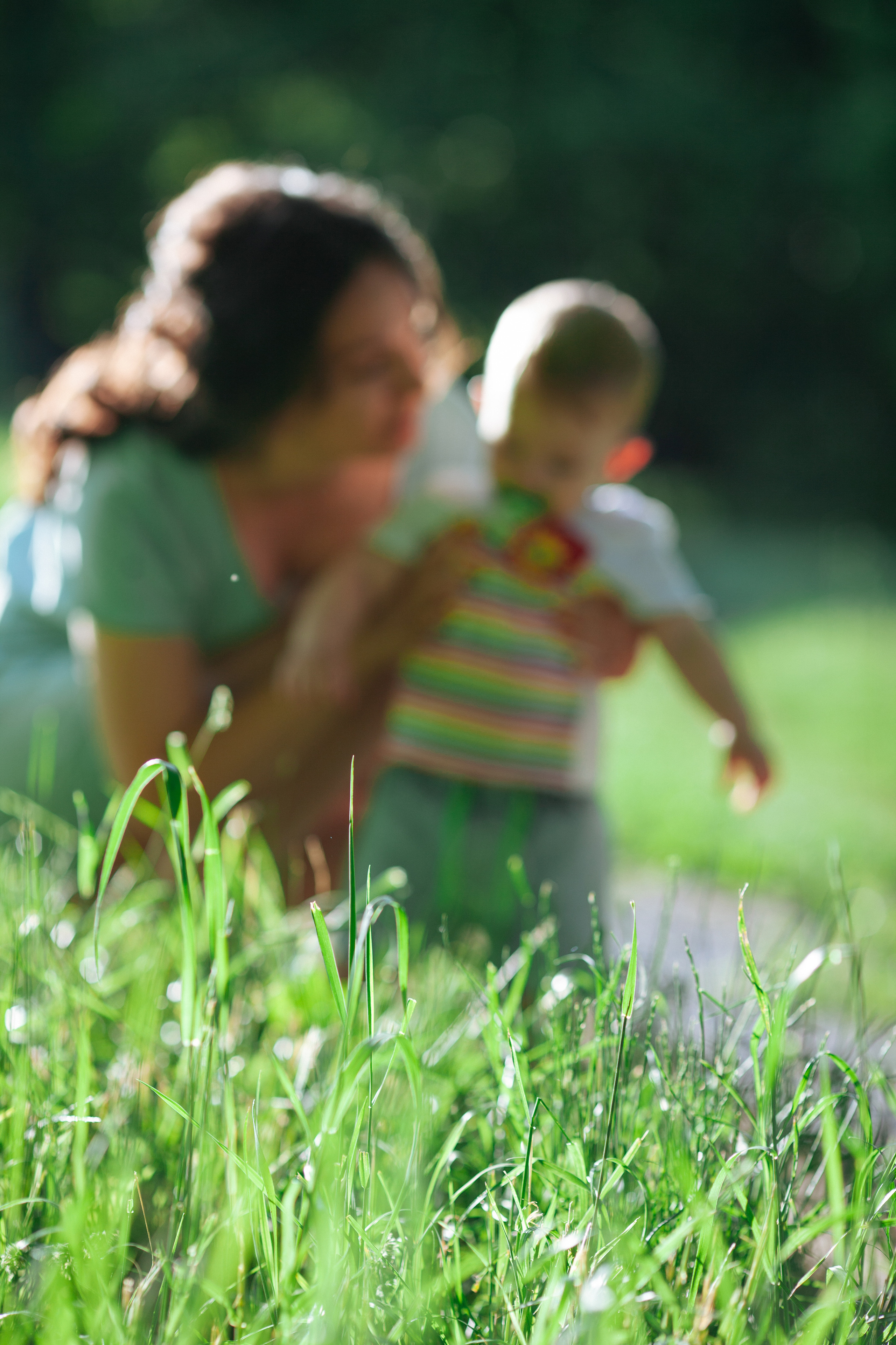 Летняя семейная фотосессия в ботаническом парке. Фотограф Ставрополь Пятигорск Елизавета Дарина
