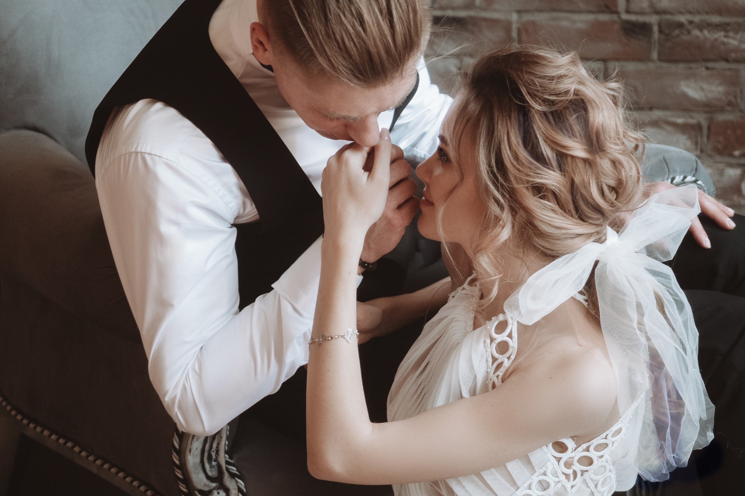 Студийная фотосессия жениха и невесты в Ставрополе. Фотограф Ставрополь Пятигорск Елизавета Дарина