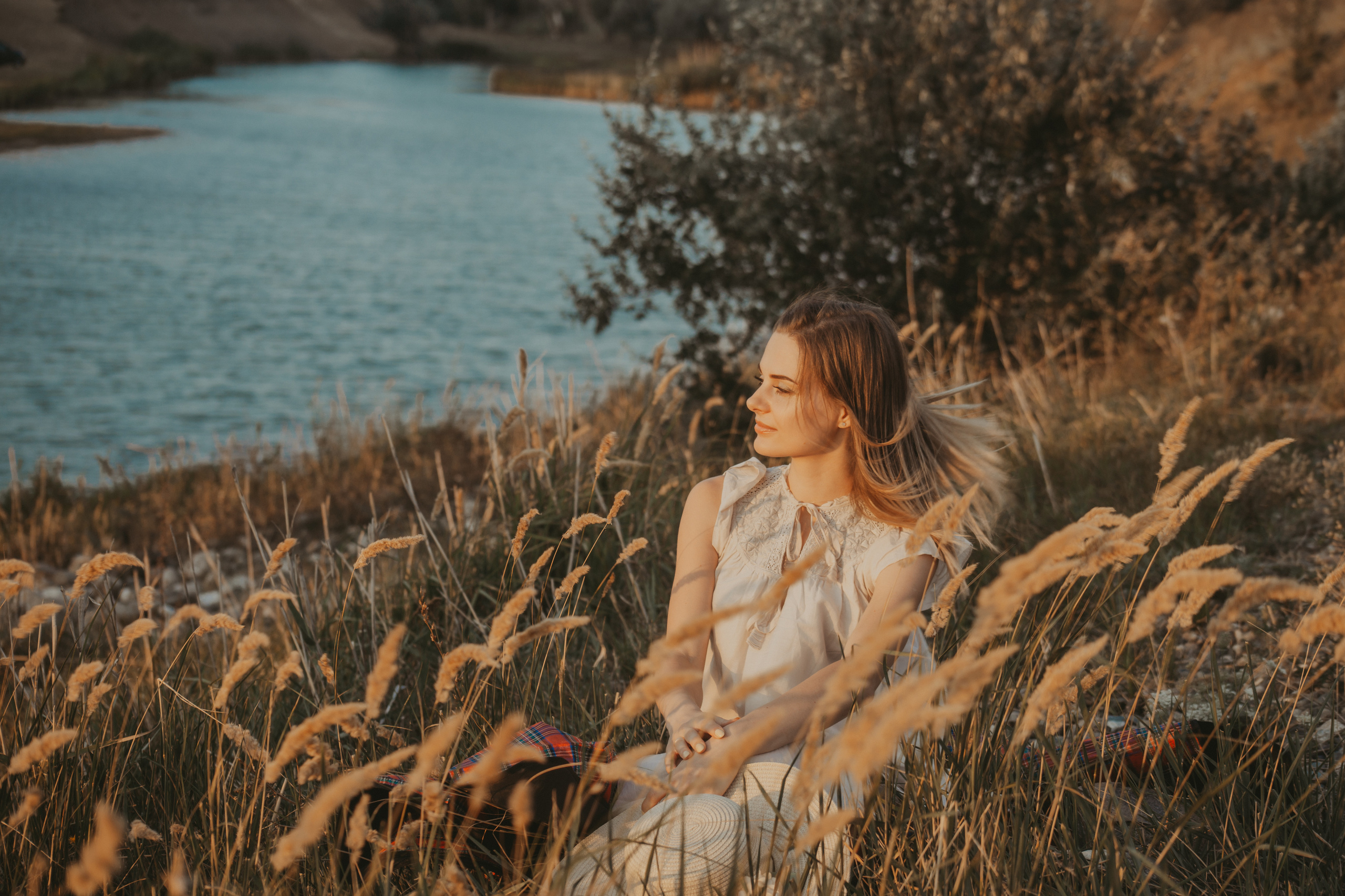 Закатная фотосесия семейной пары недалеко от Ставрополя. Фотограф Ставрополь Пятигорск Елизавета Дарина