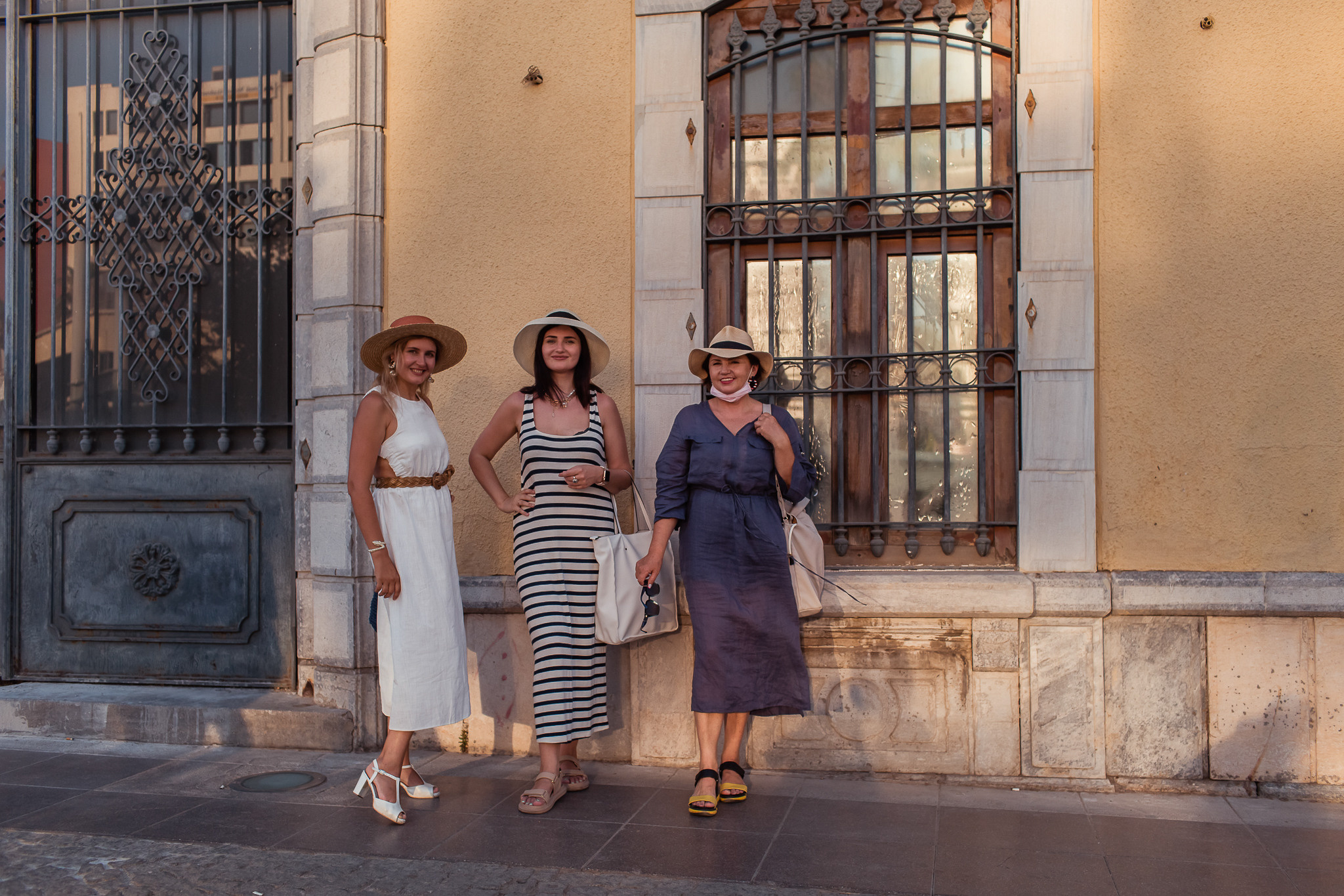 Traveling together. Professional family and children’s photographer in Izmir Irina Eron