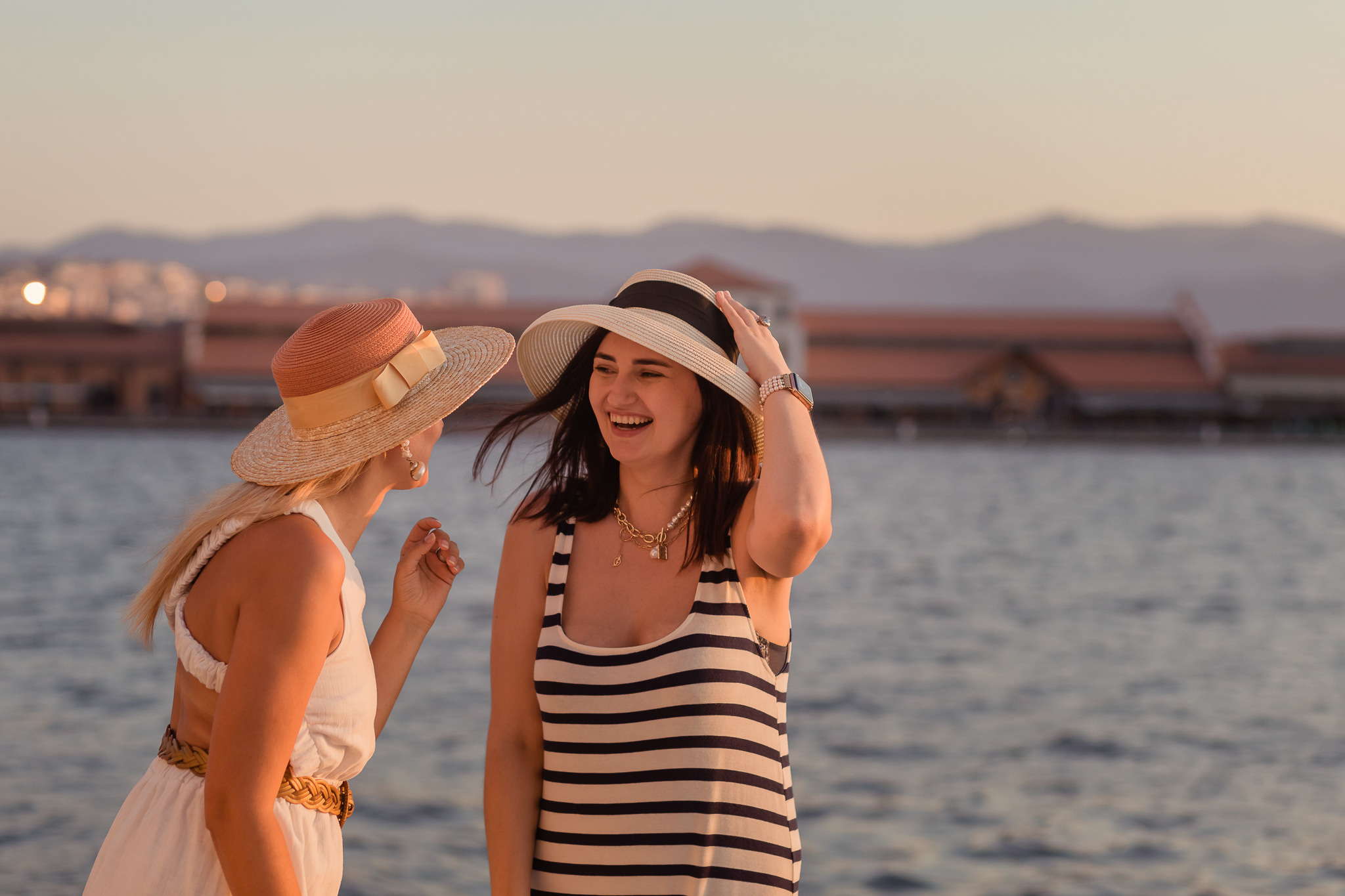 Traveling together. Professional family and children’s photographer in Izmir Irina Eron
