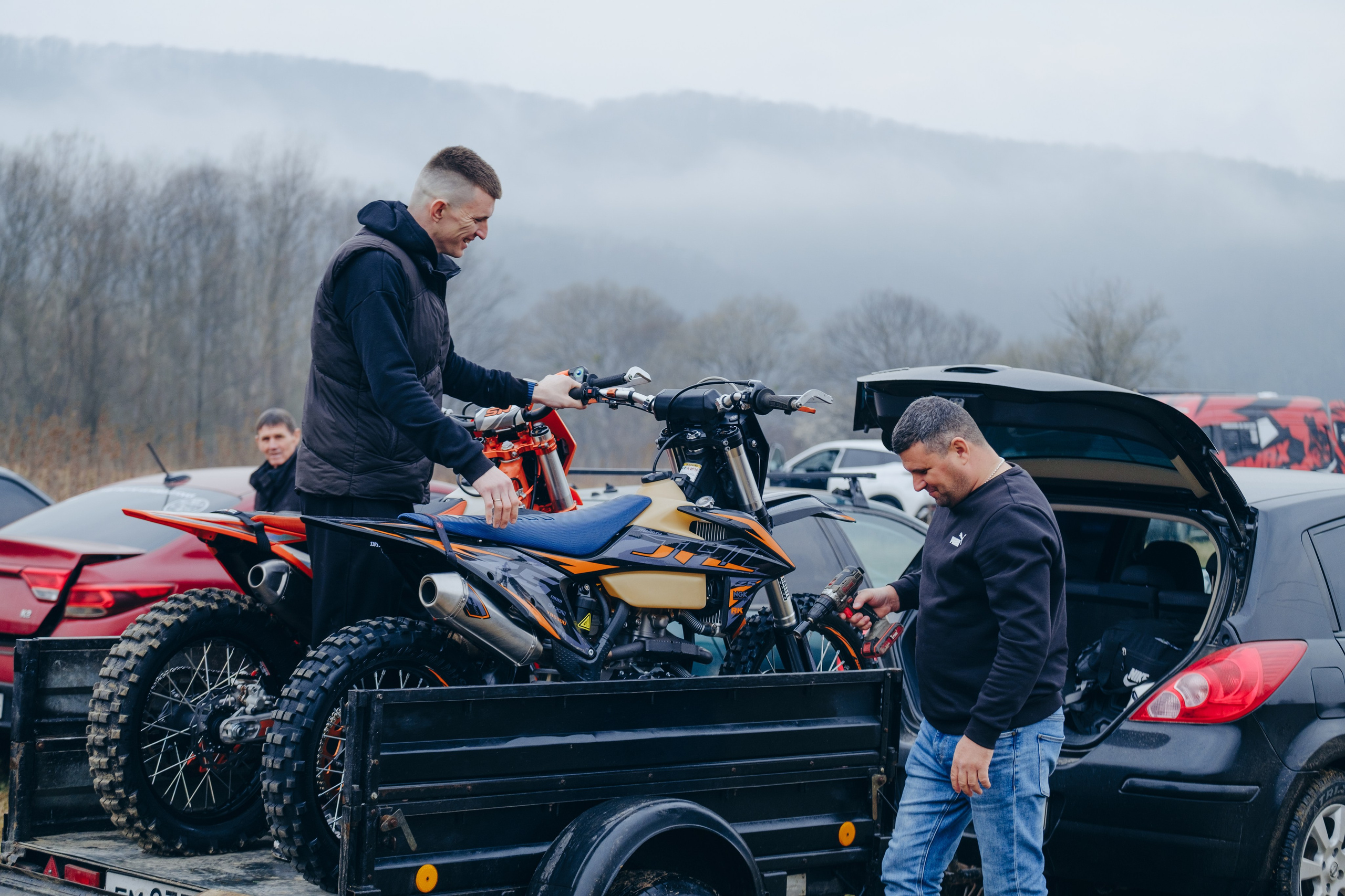 Съемка для Sharmax Moto в Горячем Ключе. Свадебный фотограф Денис Ожигин в Краснодаре и крае. Эмоциональная и стильная съемка вашего дня