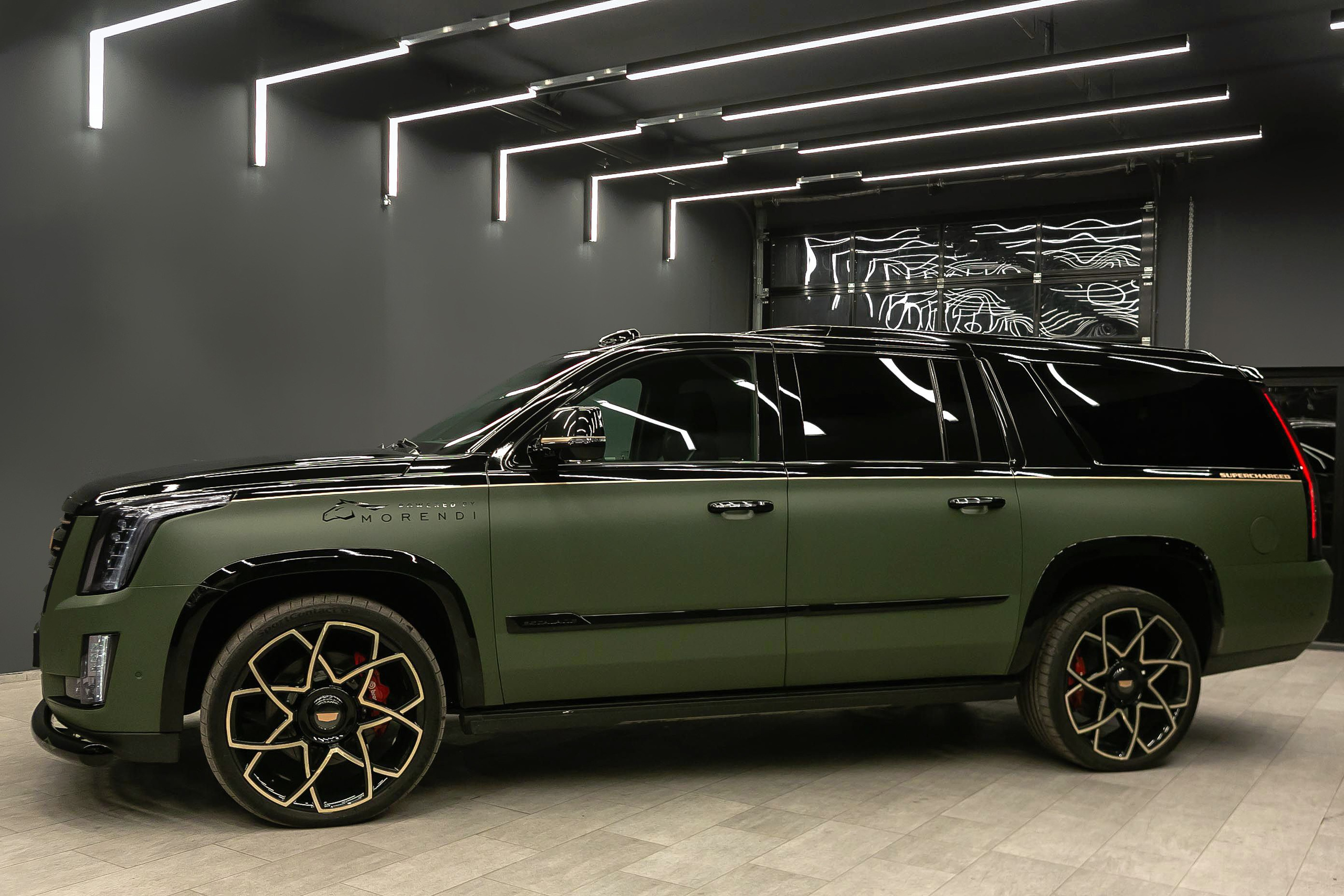Фотосъемка Cadillac Escalade ESV «HULK» в Москве. Фотограф | Михаил Буш Смоленск