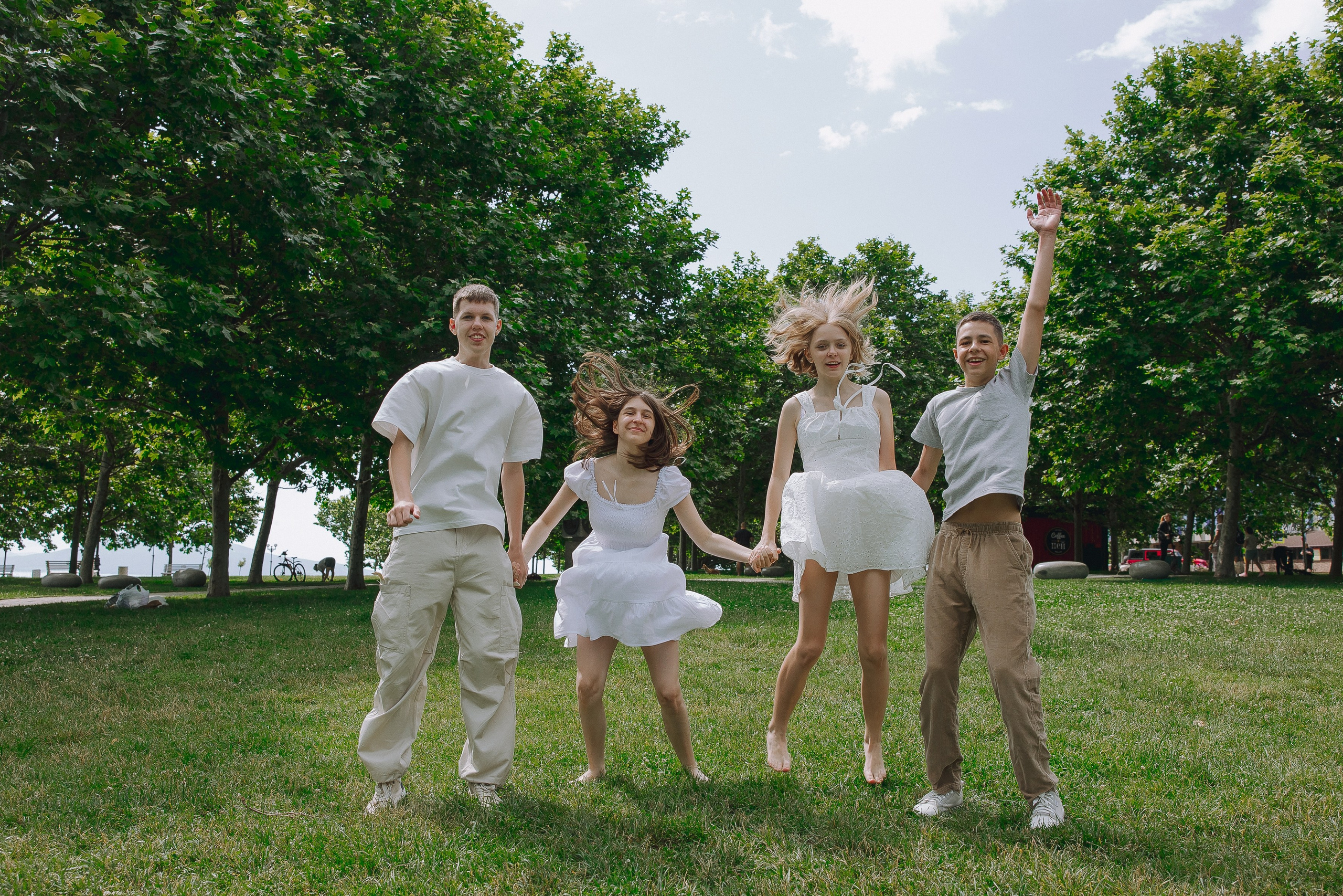 Море/парк- старшая школа. Выпускные альбомы Натальи Бутко: Новороссийск, Анапа, Геленджик