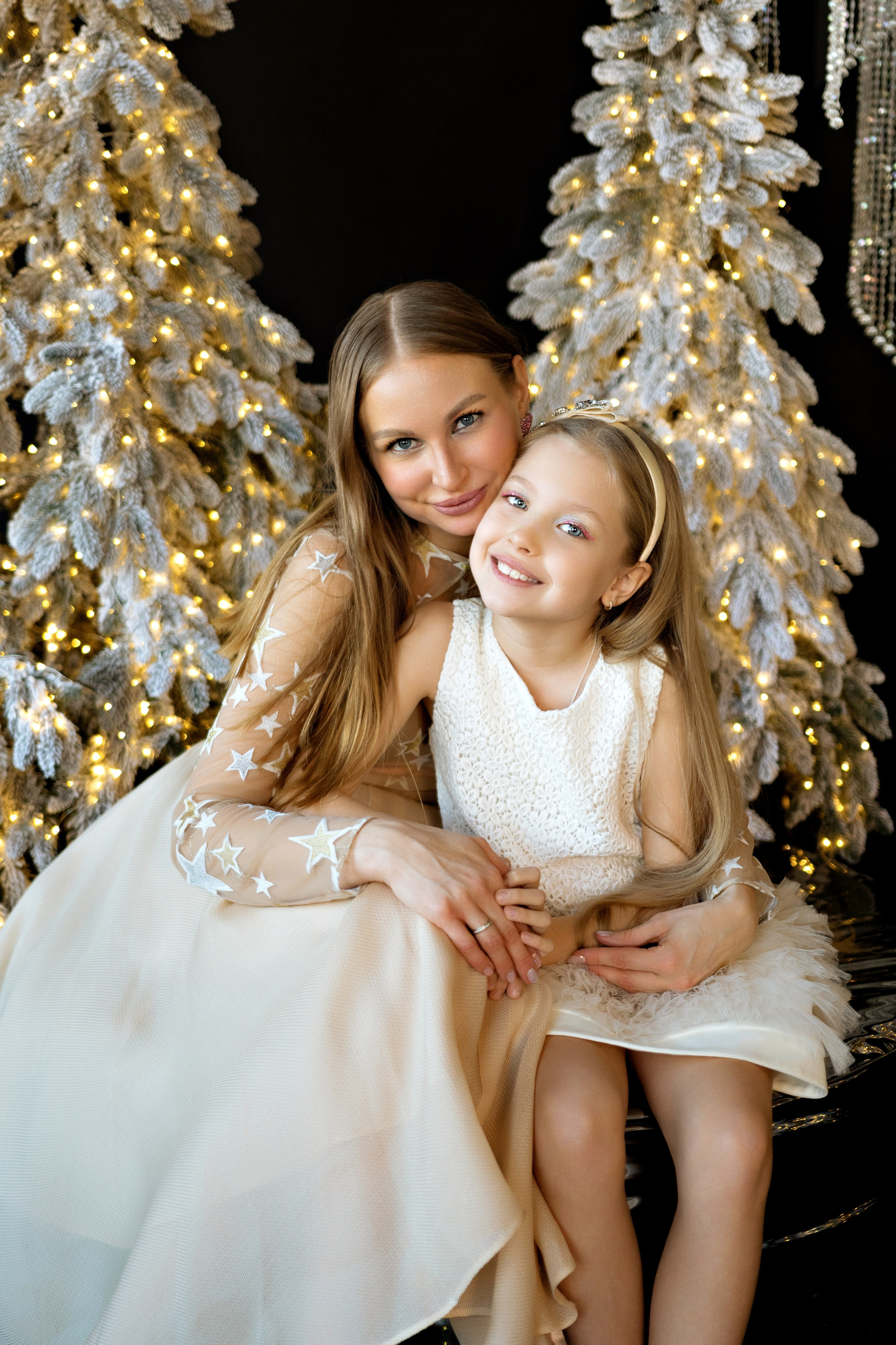 Кристина и Ариша. Елена Задорина