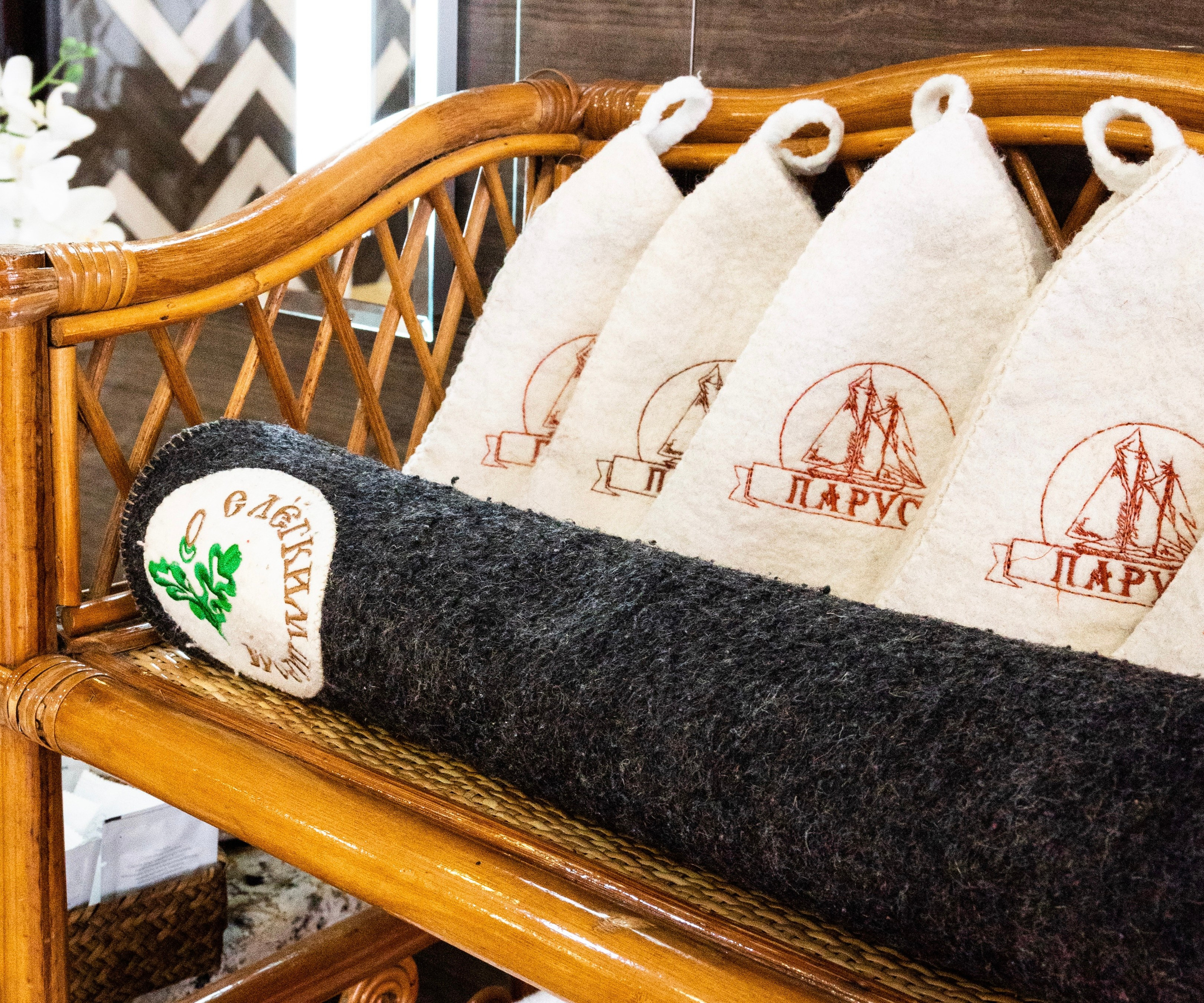 Интерьер. Отель бассейн и ресторан. Предметный фотограф, фото для маркетплейсов Пятигорск, КМВ