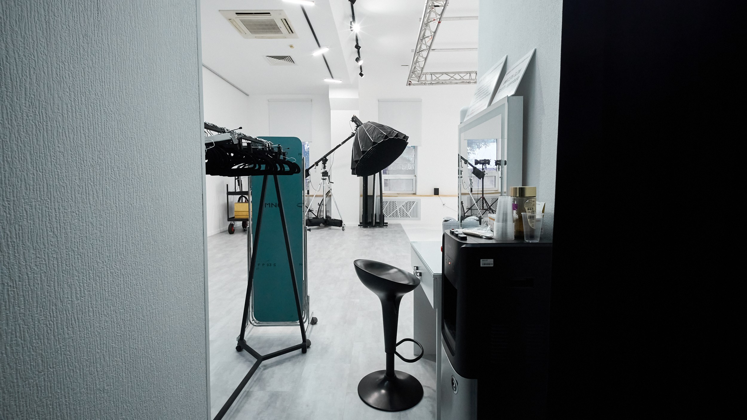 GLOW STUDIO| Профессиональная фотостудия в центре Екатеринбурга