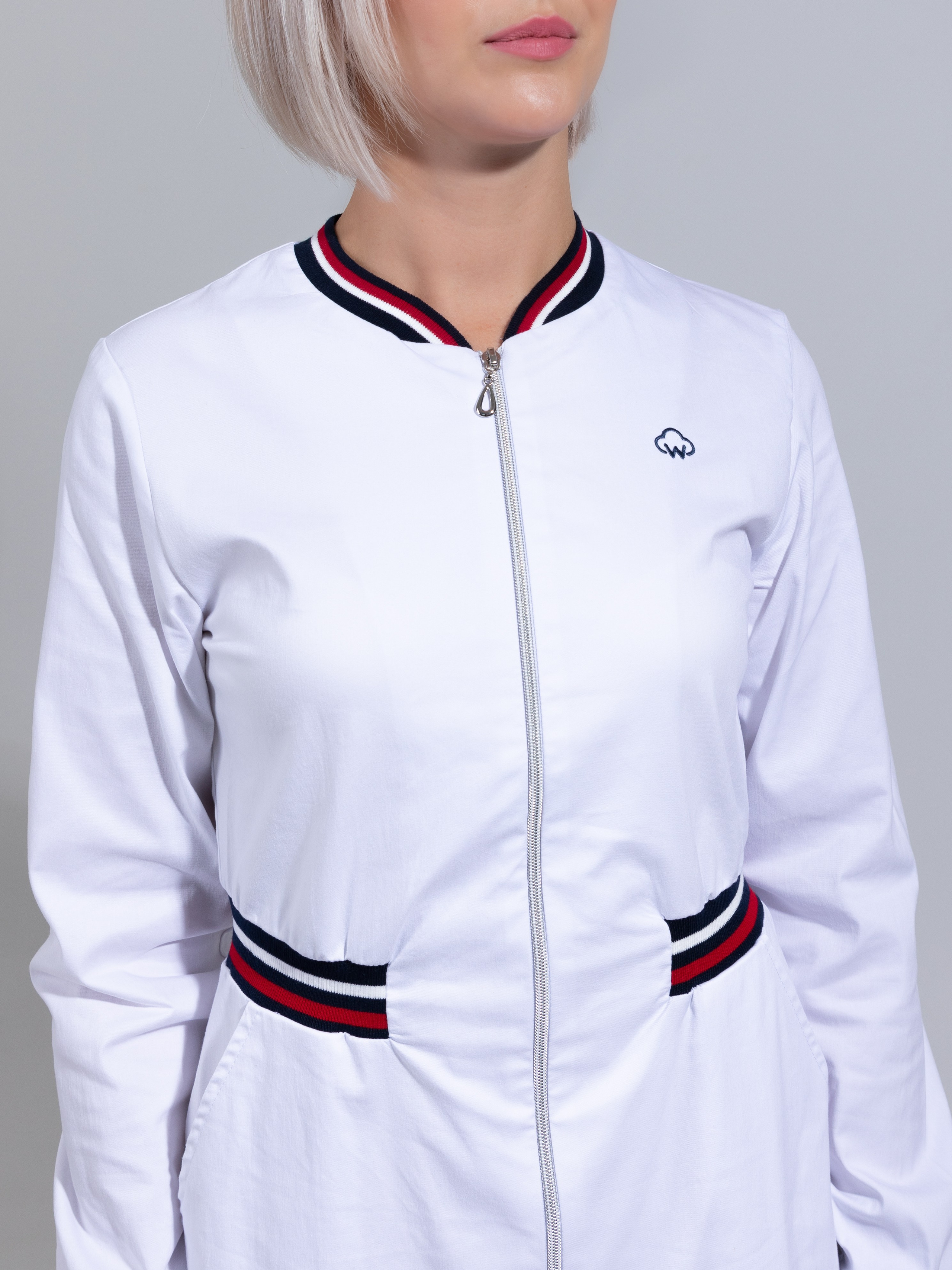 White Wears медицинская одежда премиум качества. Фотограф FOTOBANKA