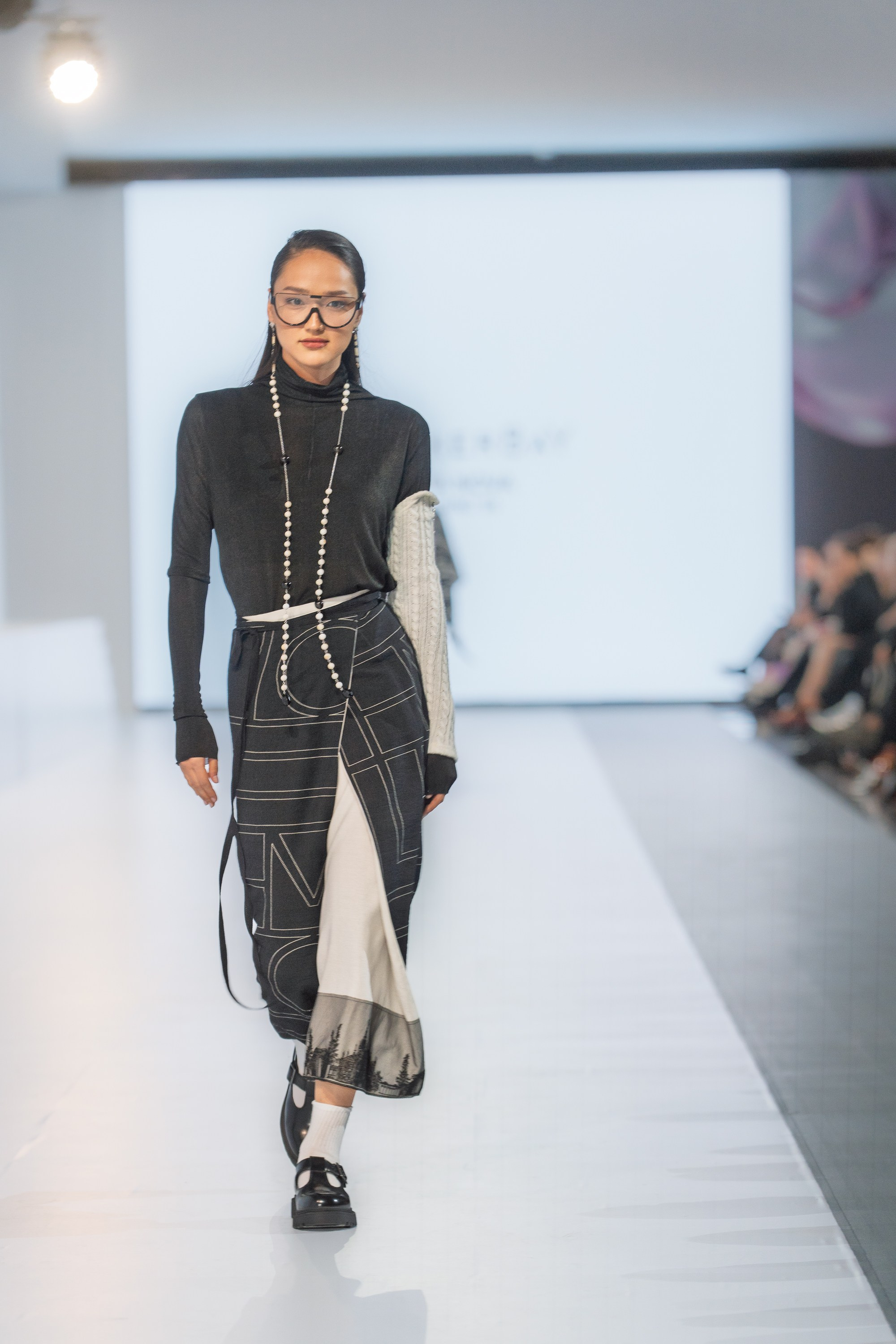 Shakerbay Vita Nova. Сайт Алматинского НЮ АРТ, будуар и фэшн фотографа Дениса Карпенко