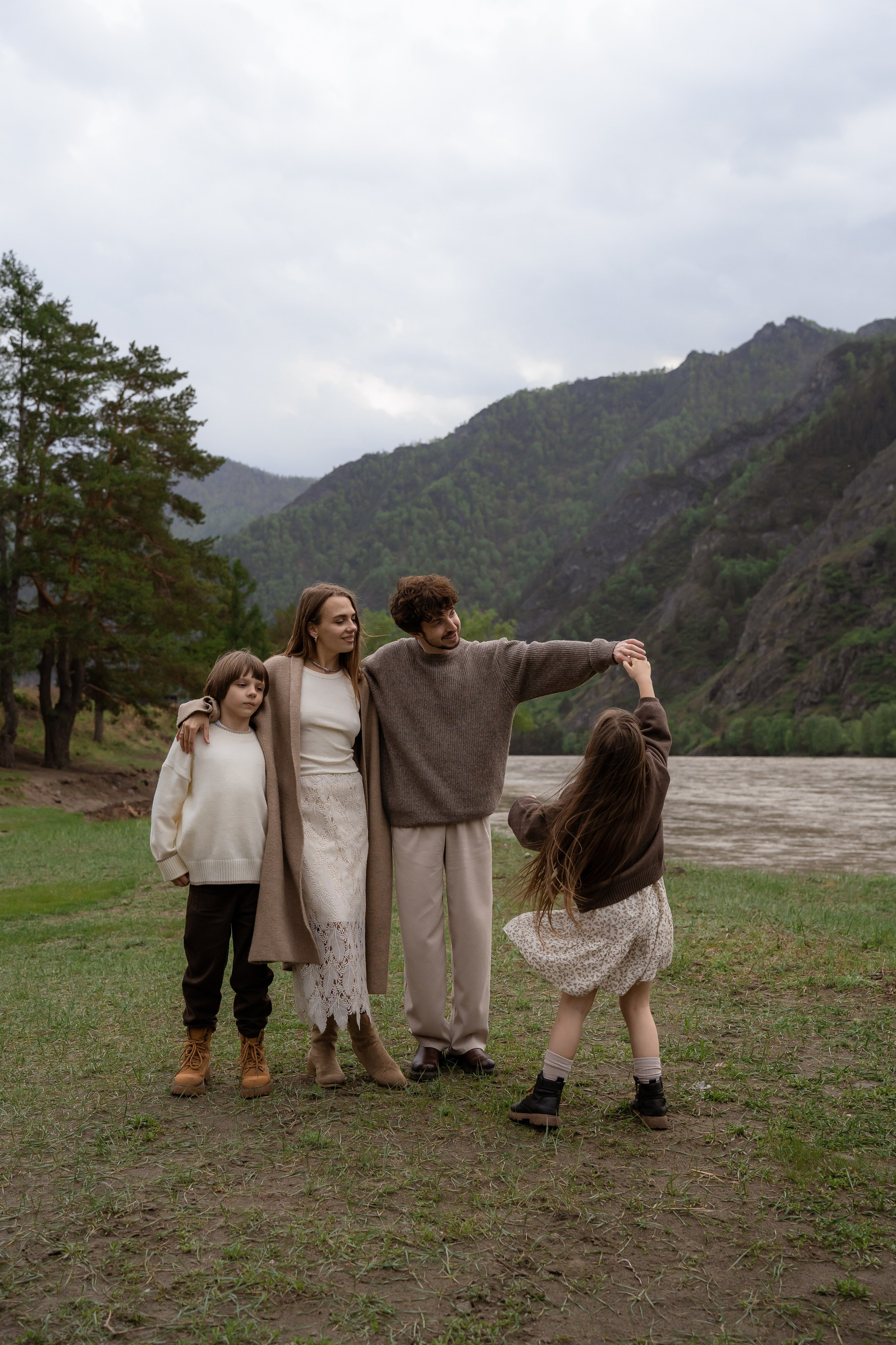 Сережа, Надя, Аня, Арсений. Свадебный фотограф в Воронеже Дарья Володарская