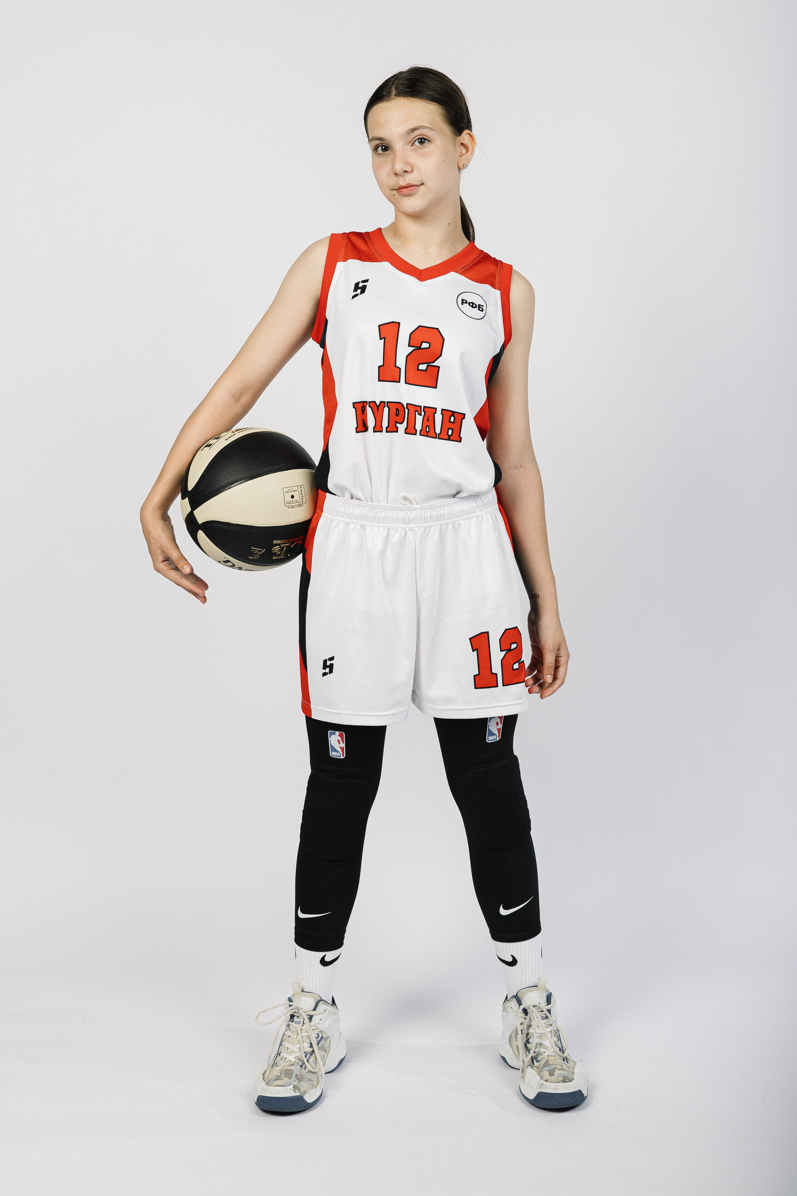 Сборная ДЮСШ № 2 по баскетболу. MIG — студия спортивной фотографии Михаила Голянского