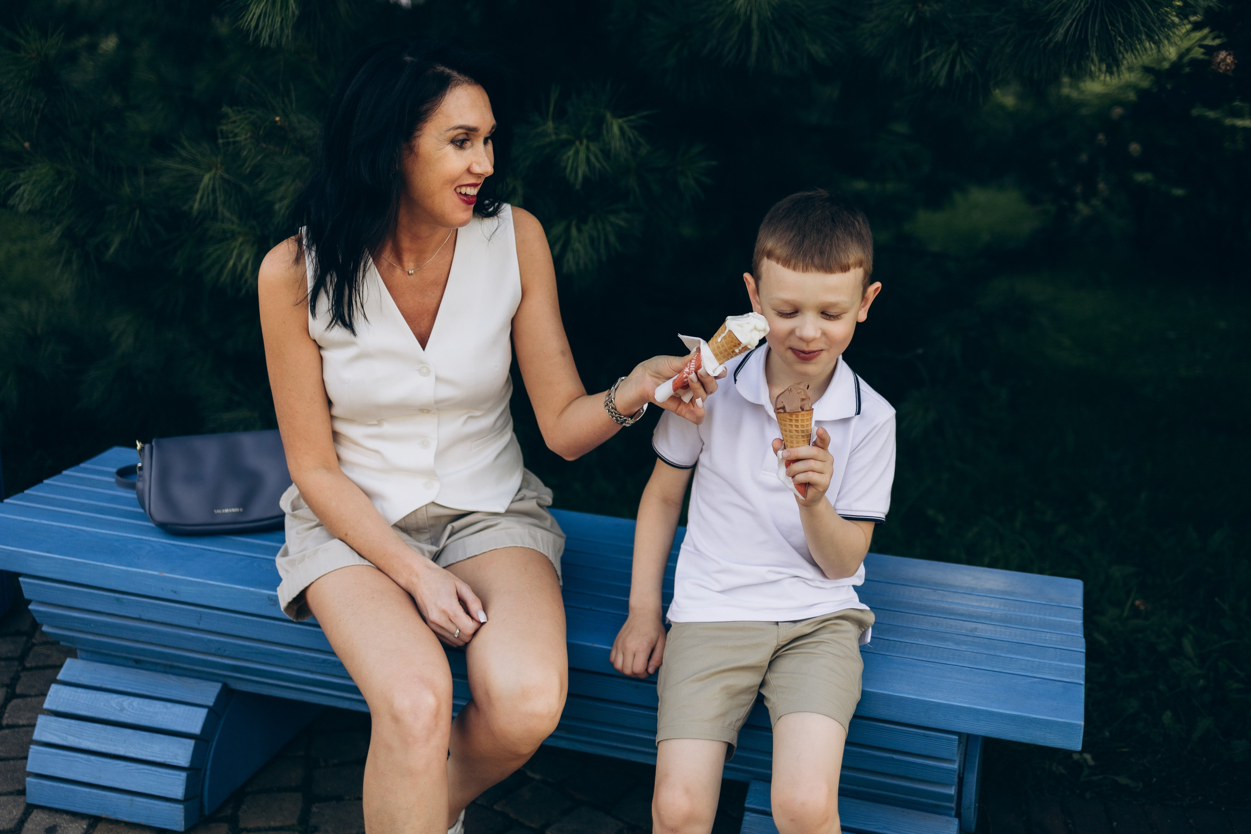 Летняя фотосессия в парке Диво остров. Фотосессия мама с сыном. Семейный и детский фотограф в Санкт-Петербурге Павлова Елена