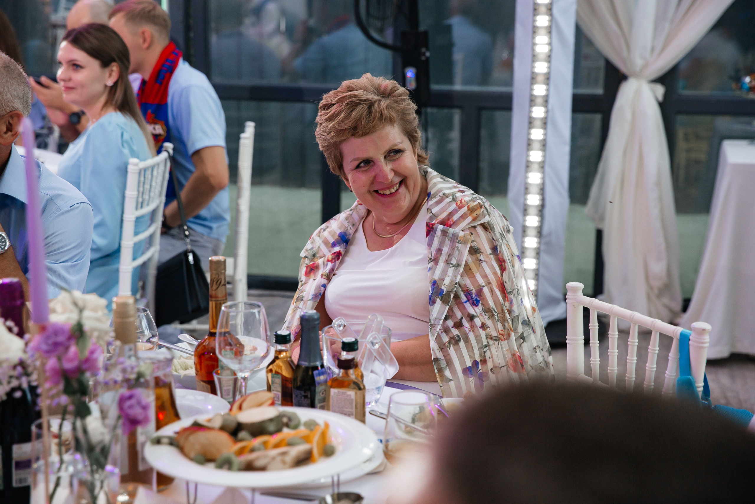 А&А — фотосессия на стадионе. Свадебный фотограф в Оренбурге Илья Володьков