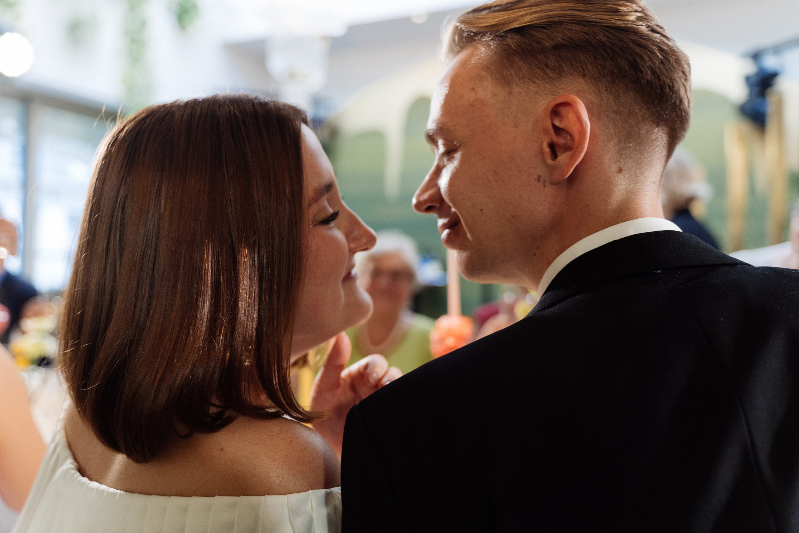 Свадьба на крыше Петербурга. Свадебный фотограф организатор в Санкт-Петербурге Ассоль Опарина