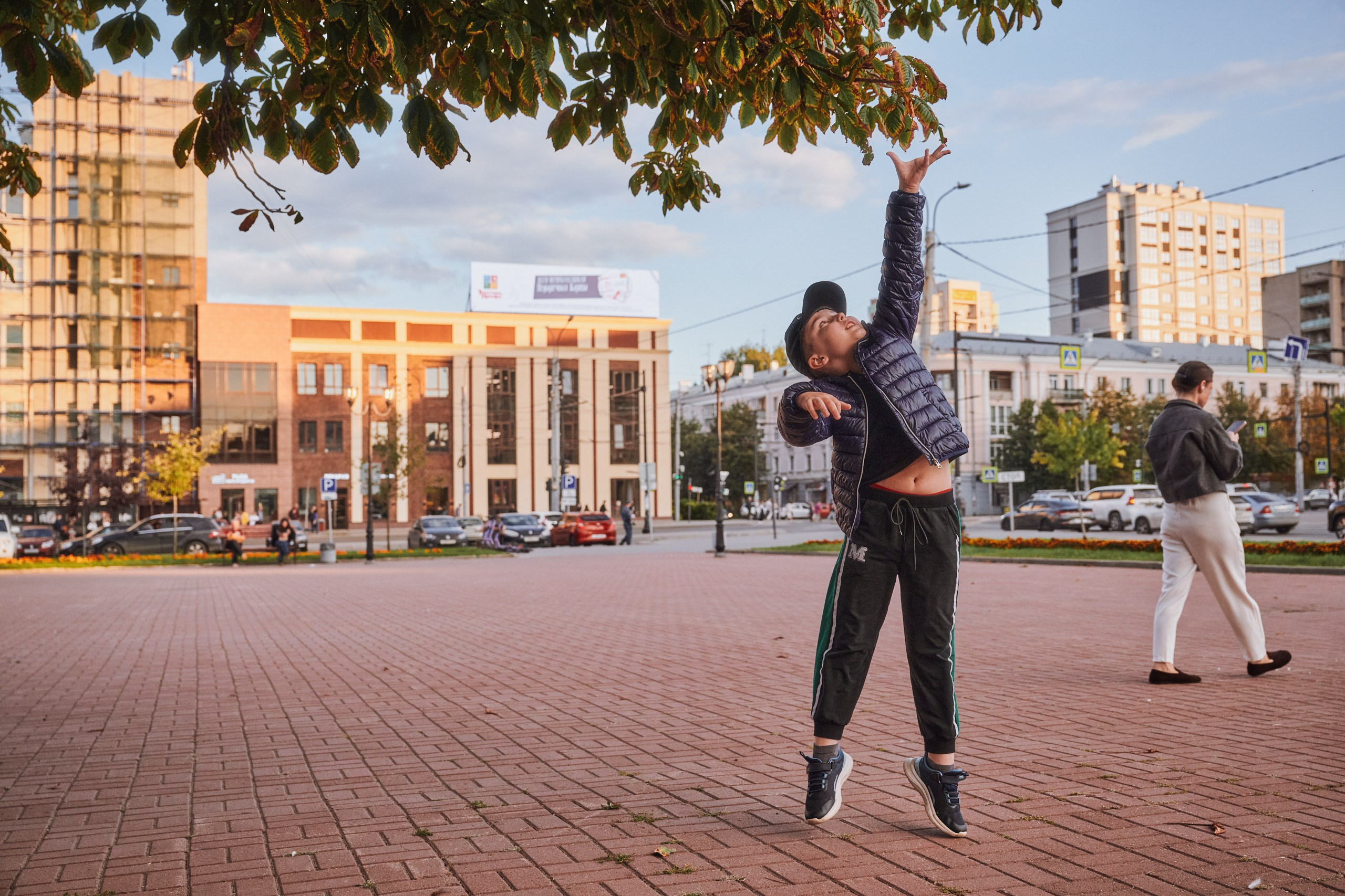 Фотопроект «The Люди» фотограф Александр Кондаков. Фотограф для маркетплейсов в Иваново | Съемки одежды и белья