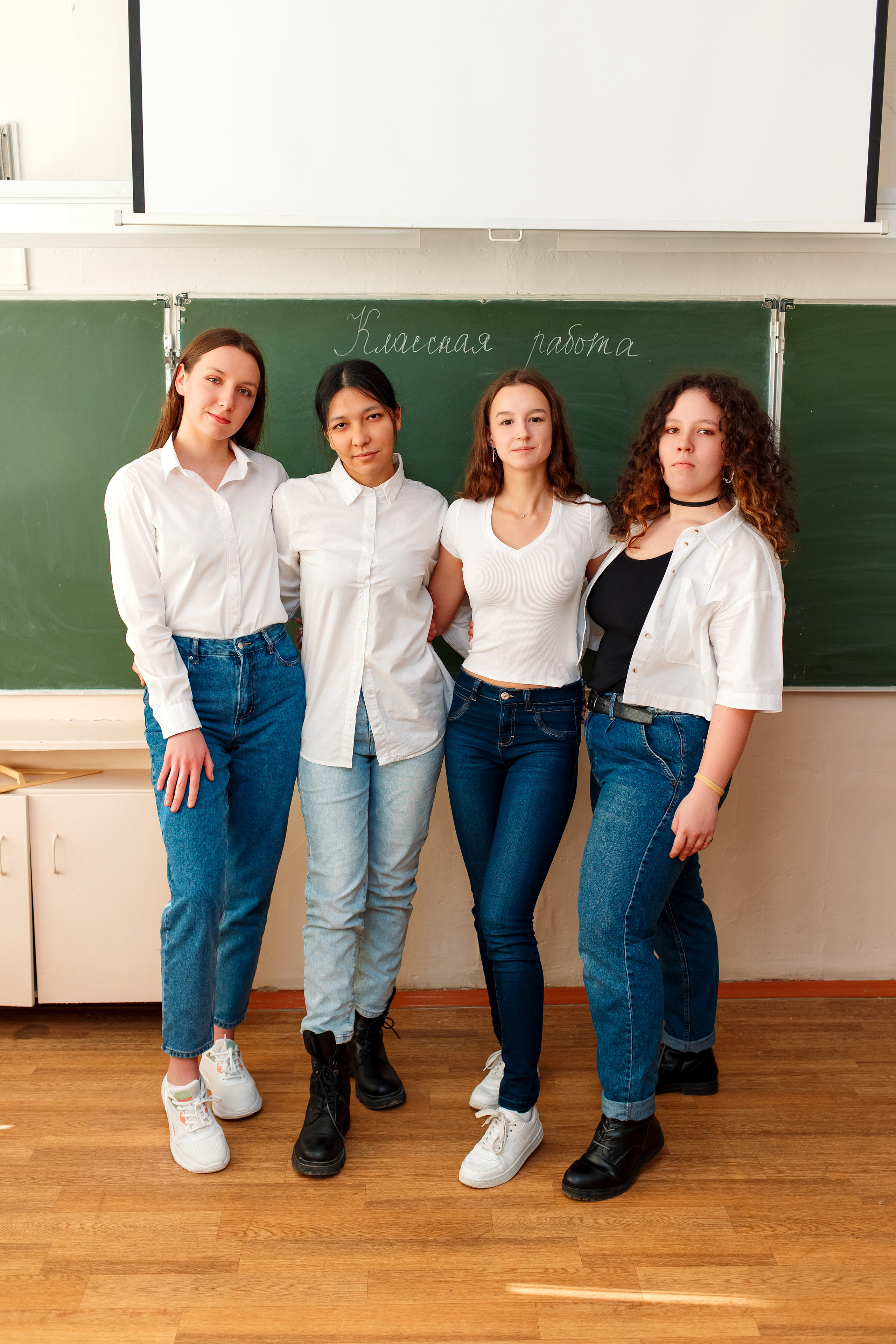 11 класс 11 школа, съемка в школе. Фотограф Любовь Корниенко, Примоский край