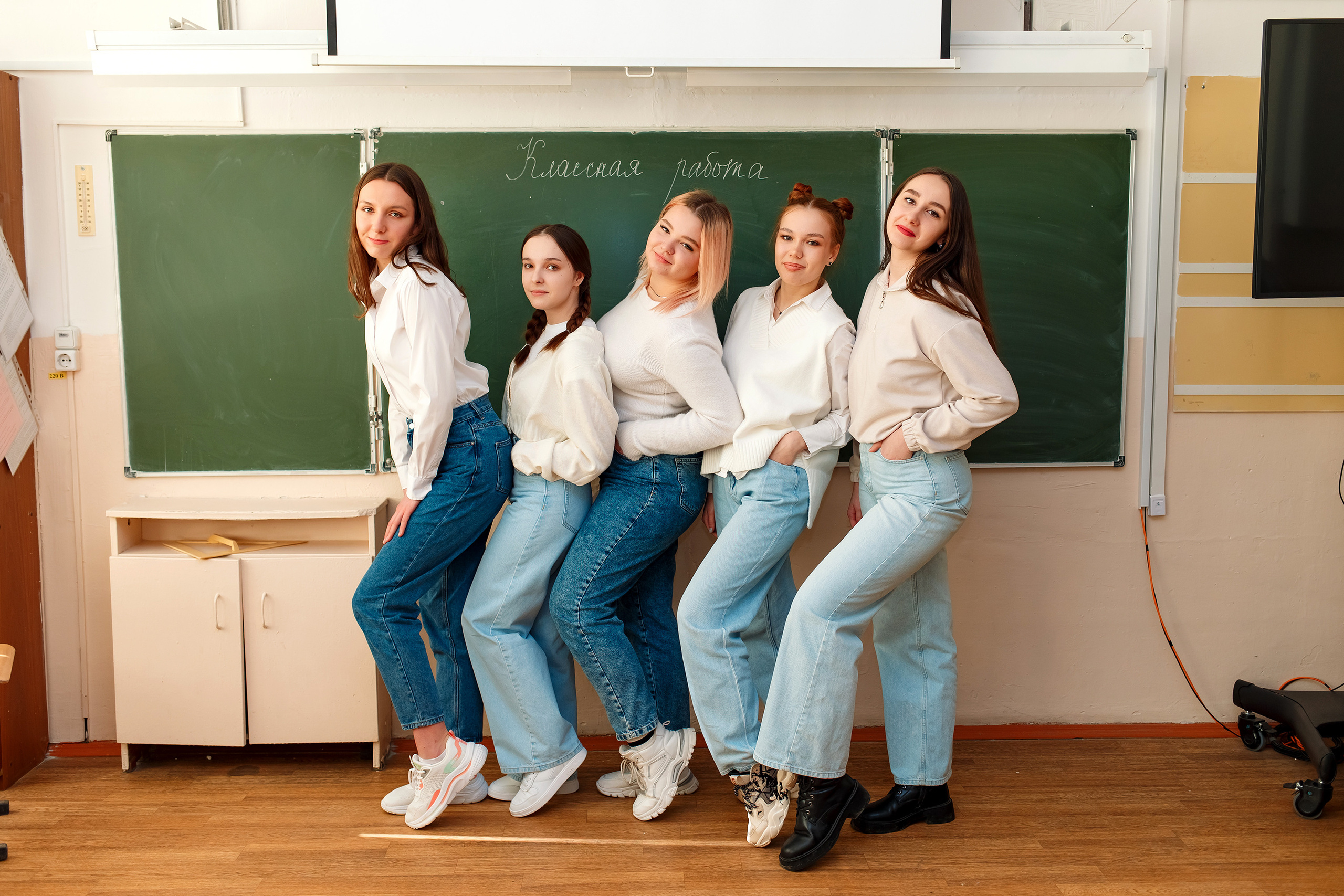 11 класс 11 школа, съемка в школе. Фотограф Любовь Корниенко, Примоский край