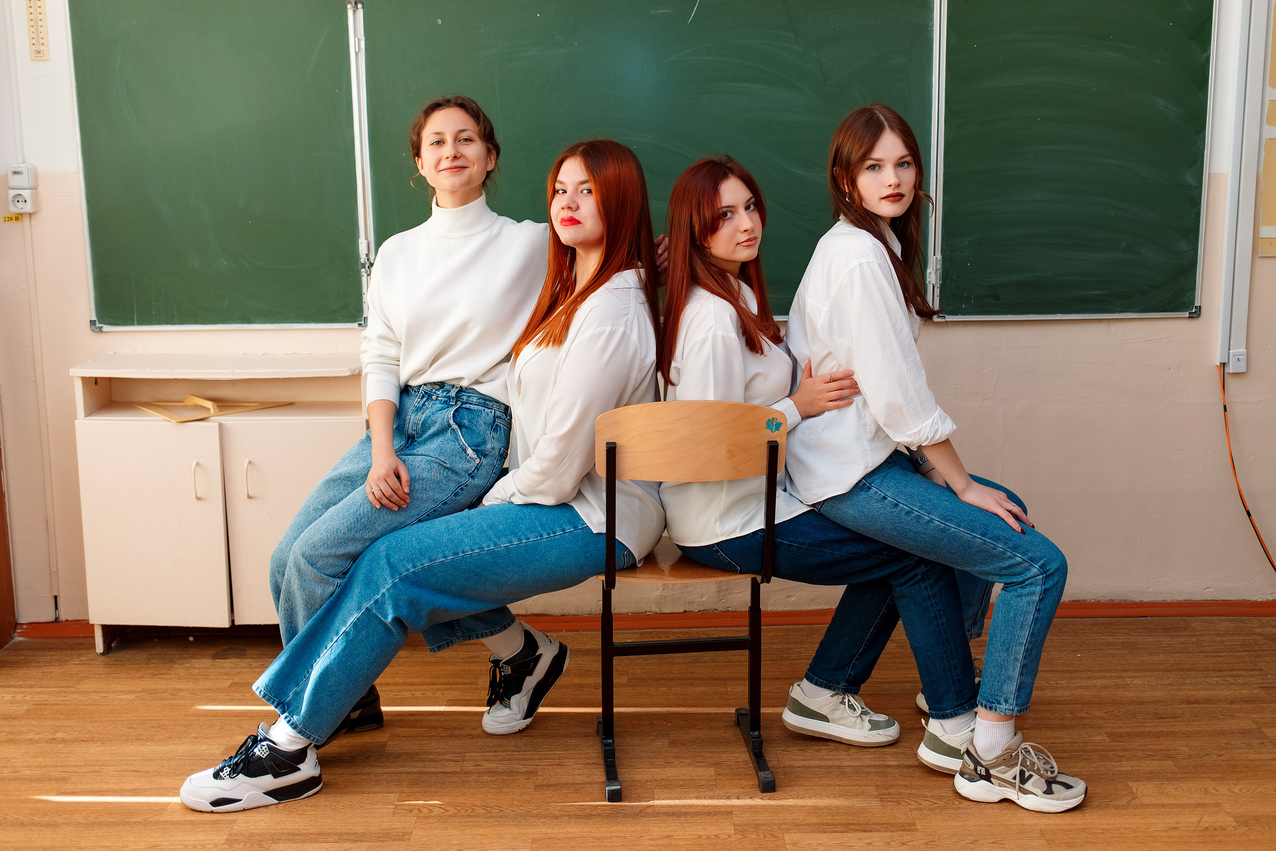 11 класс 11 школа, съемка в школе. Фотограф Любовь Корниенко, Примоский край