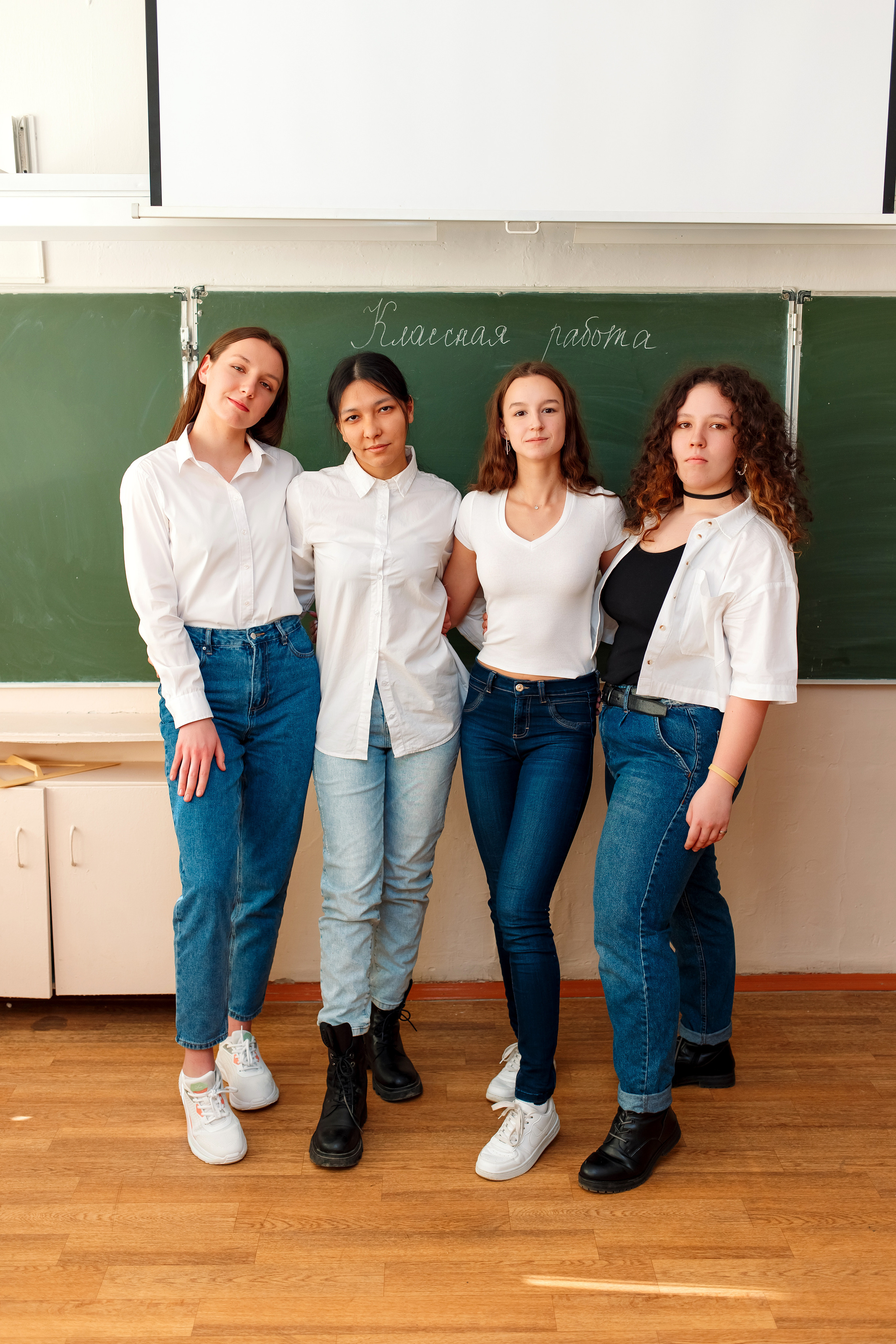 11 класс 11 школа, съемка в школе. Фотограф Любовь Корниенко, Примоский край