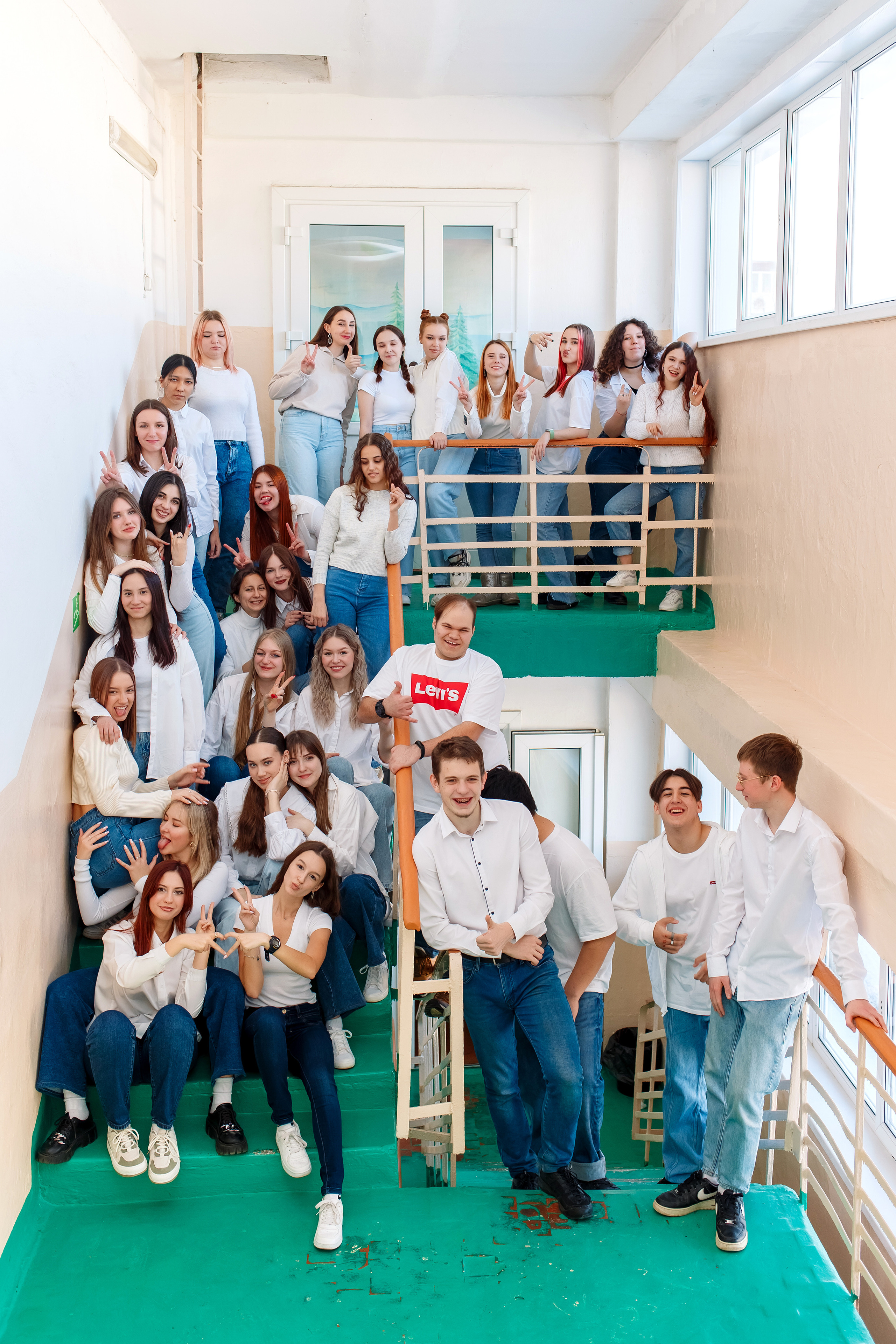 11 класс 11 школа, съемка в школе. Фотограф Любовь Корниенко, Примоский край