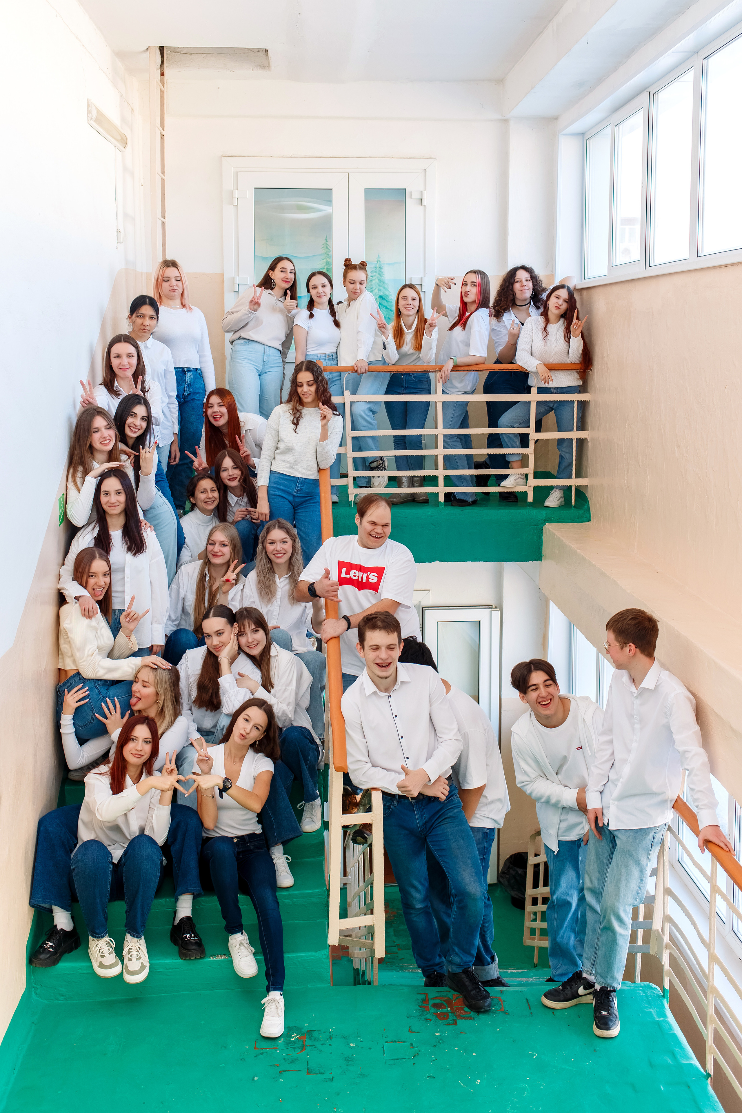 11 класс 11 школа, съемка в школе. Фотограф Любовь Корниенко, Примоский край