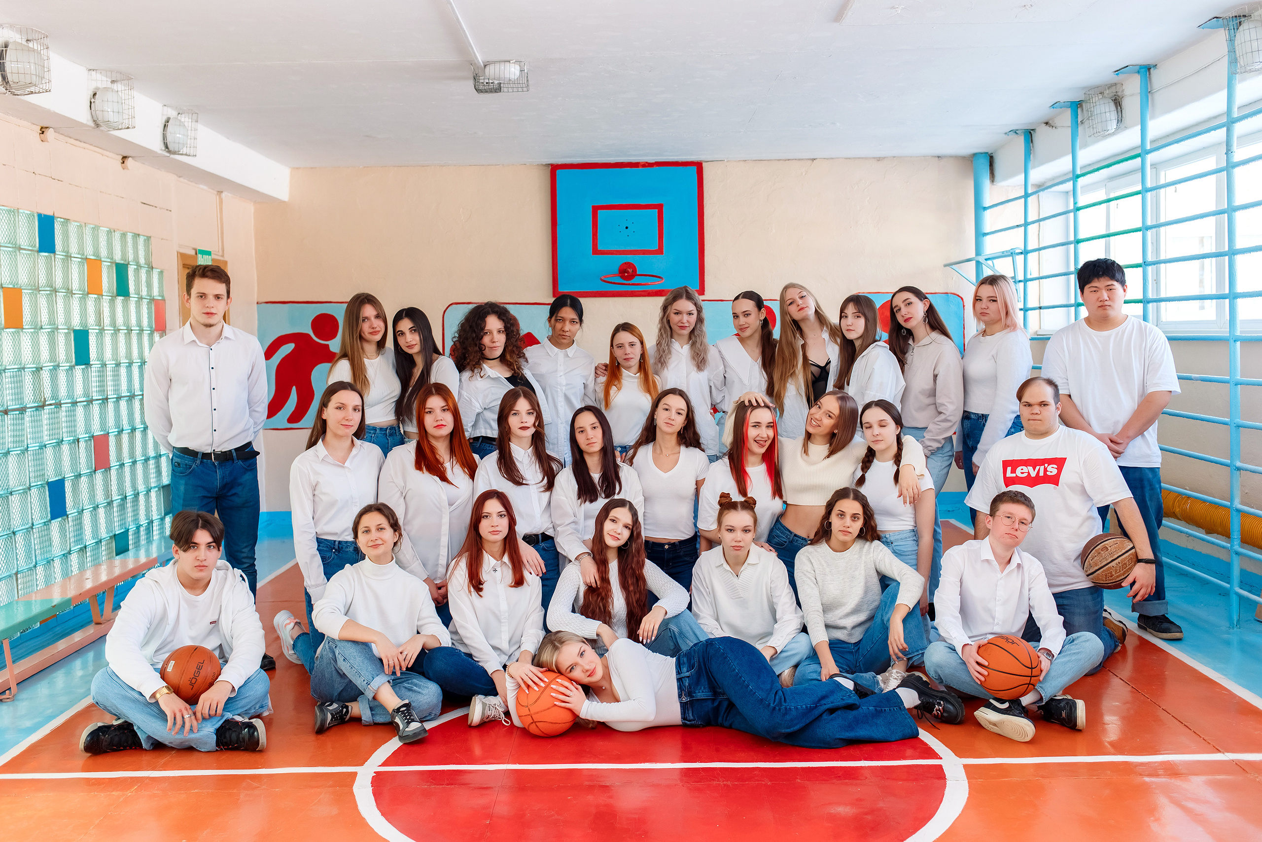 11 класс 11 школа, съемка в школе. Фотограф Любовь Корниенко, Примоский край