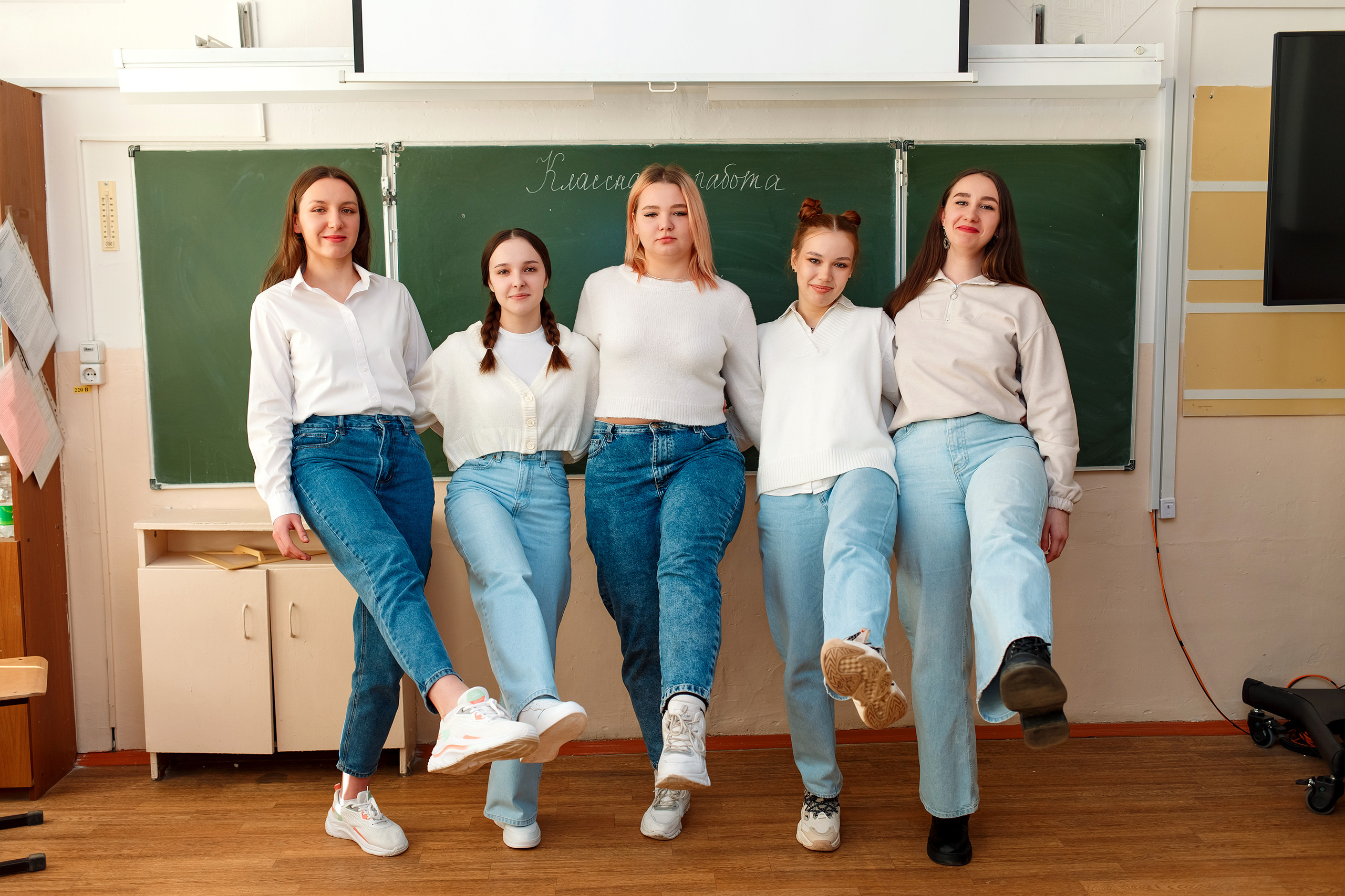 11 класс 11 школа, съемка в школе. Фотограф Любовь Корниенко, Примоский край